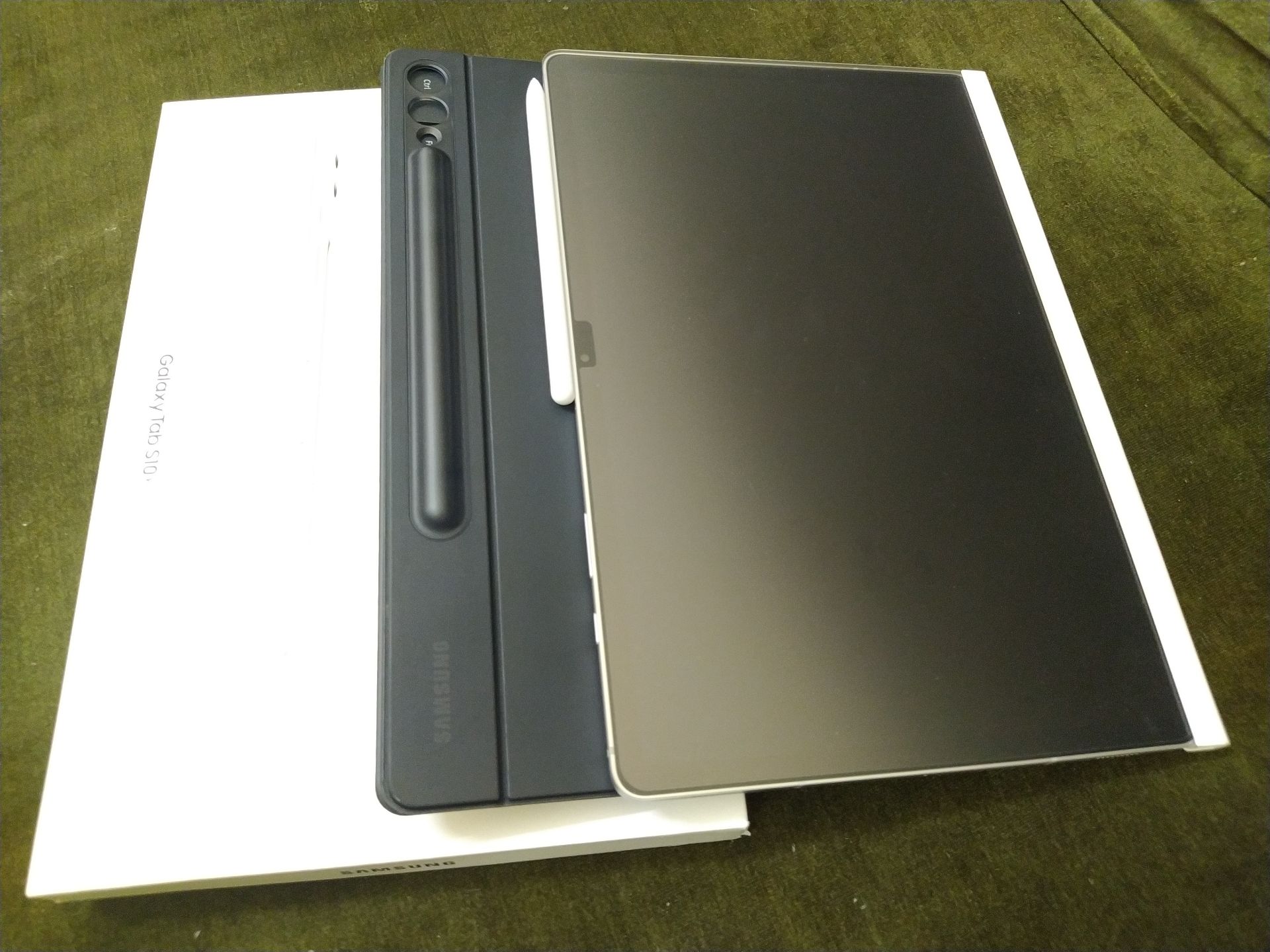 Samsung galaxy tabs 10 plus  - Image 2