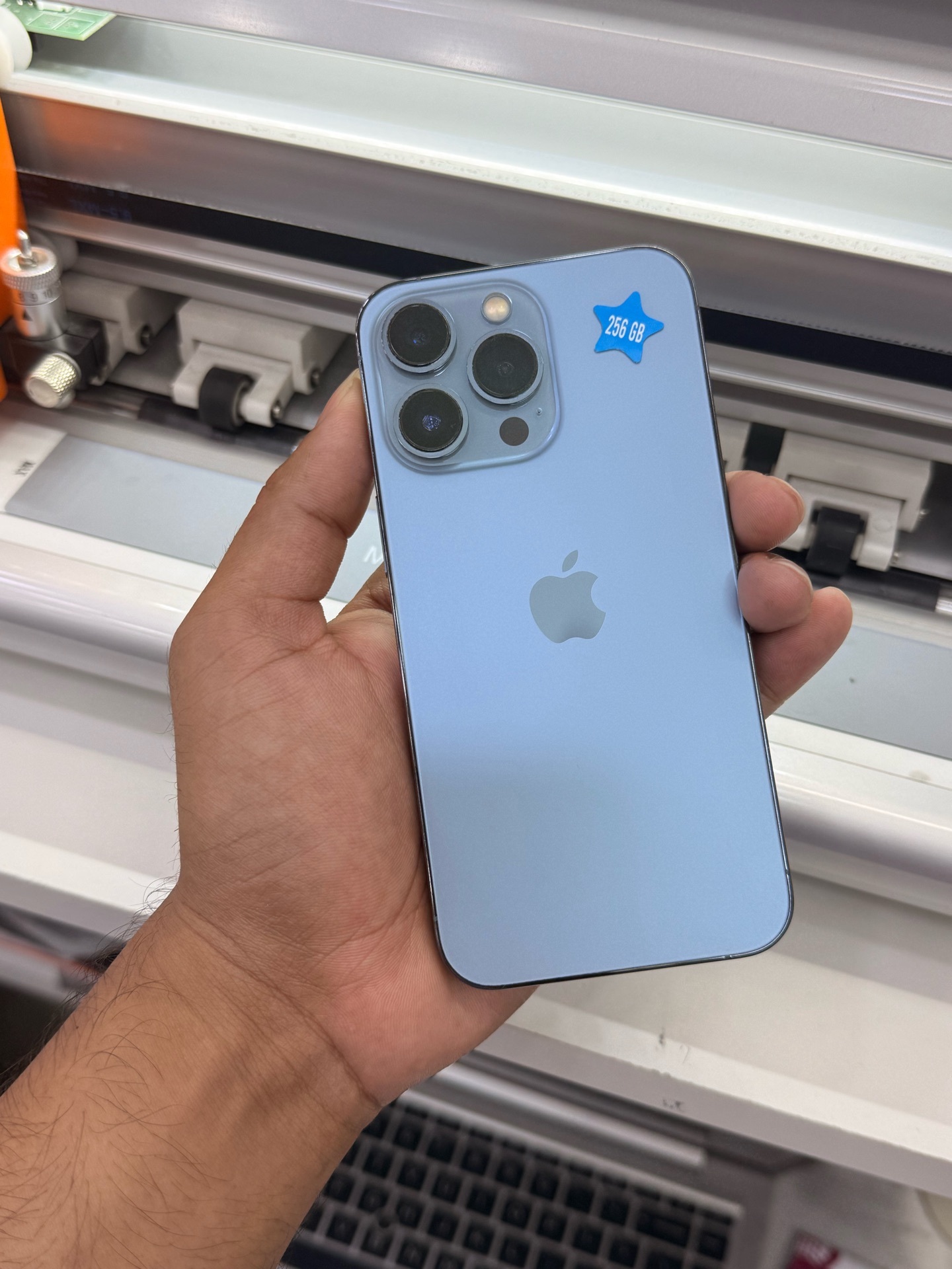 iPhone 13 Pro 256 gb very neat and clean - Image 1