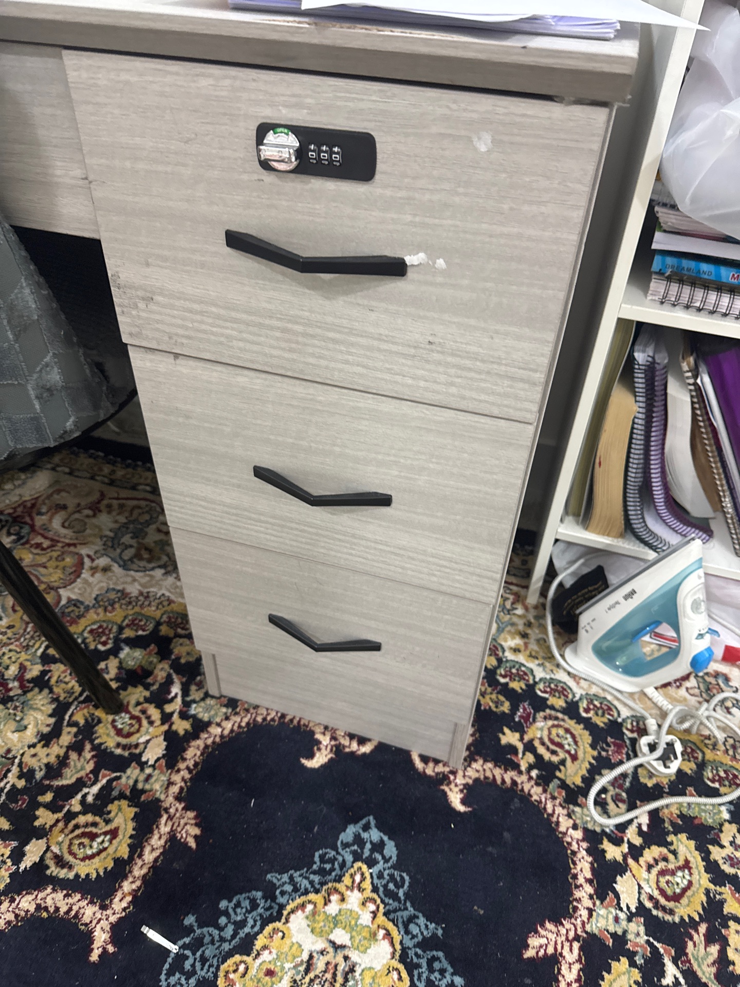 Desk for sale - Image 2