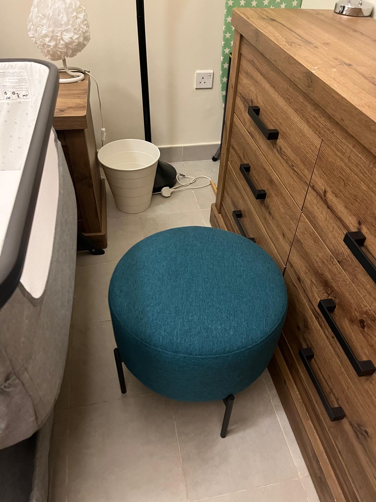 QAR 78 - Sinclair Stool - QAR 78 - Image 1
