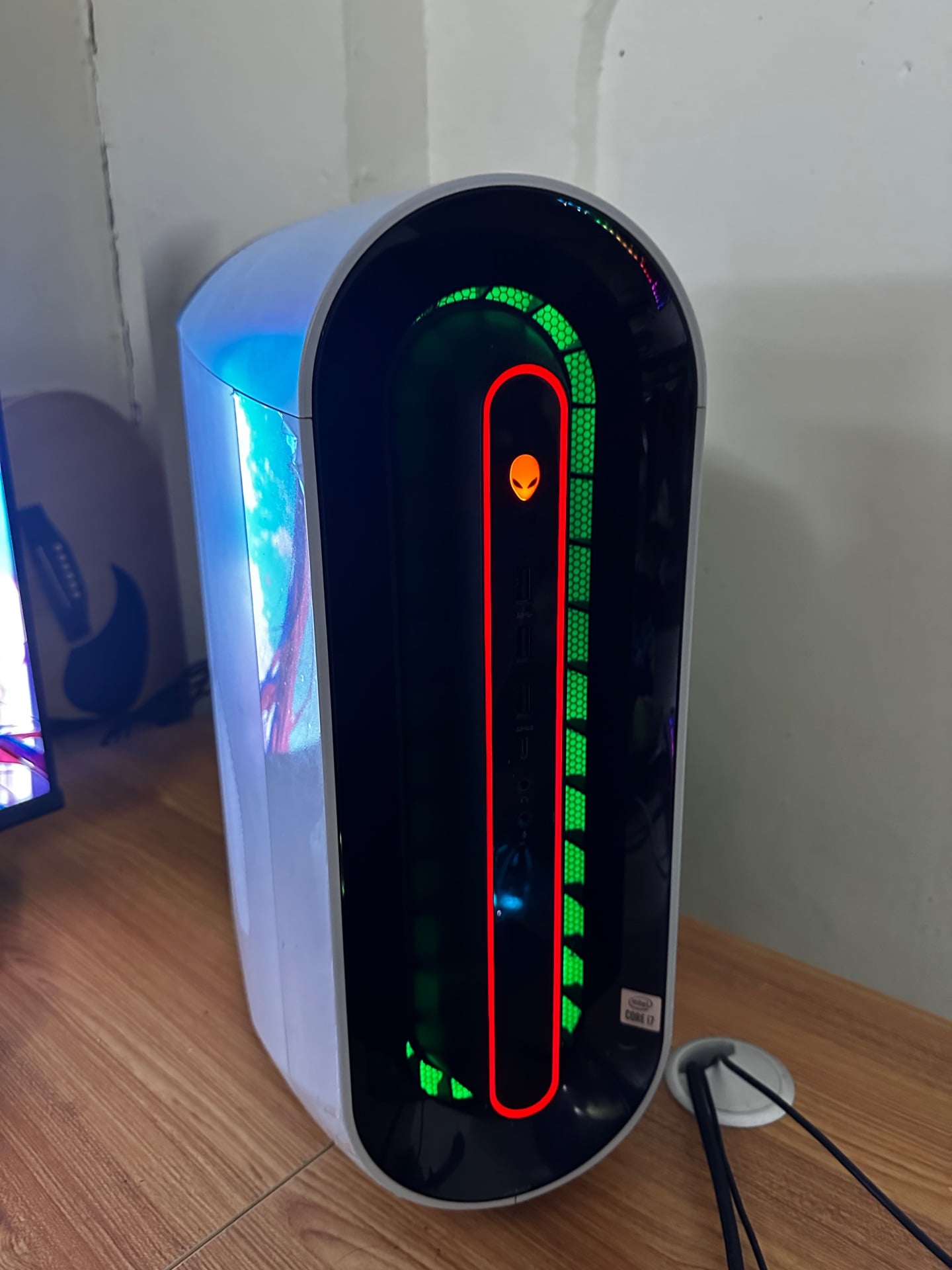 Dell Alienware Aurora R11 - Image 2