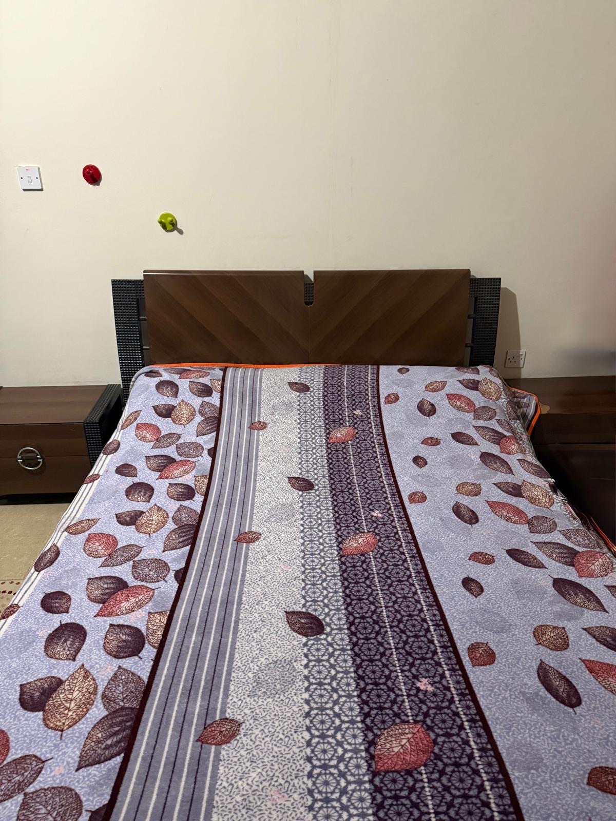 ADULT BEDROOM FOR SALE - Image 1