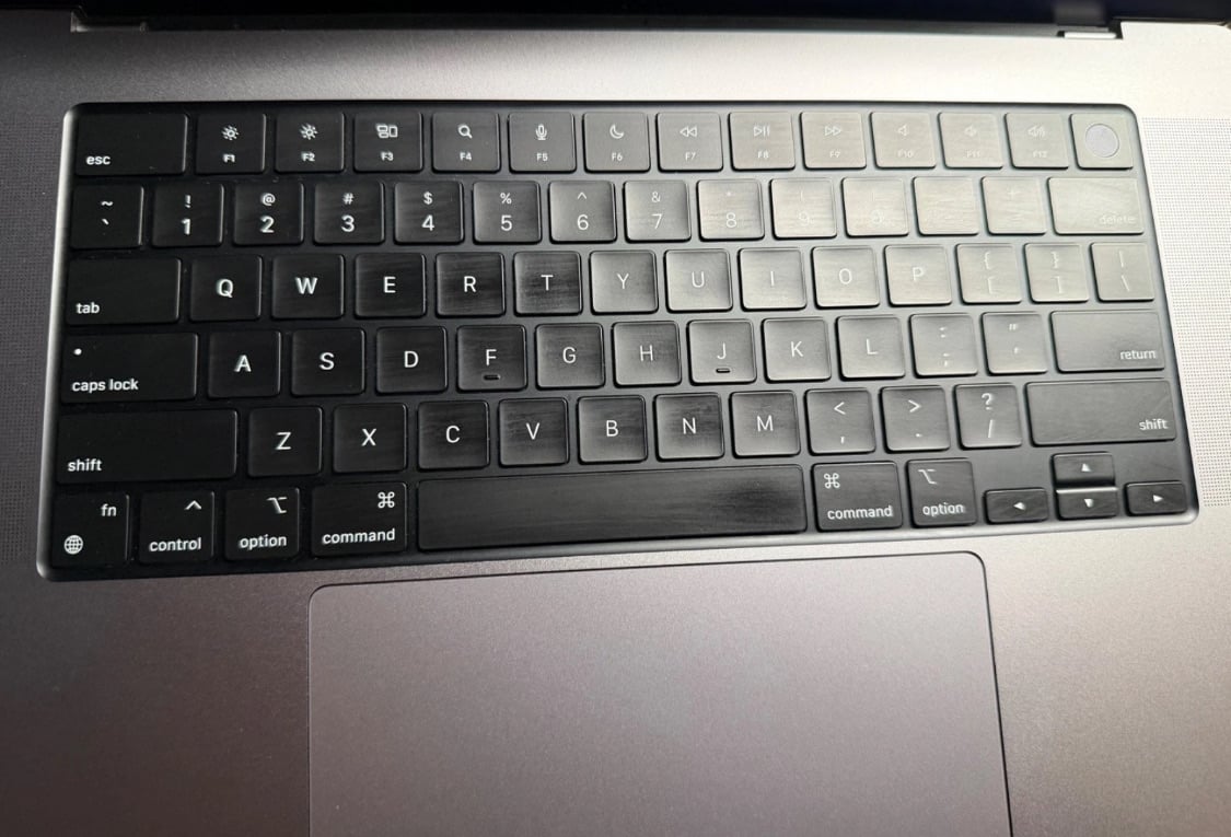 Macbook M2 Max 32R 1TB 92% - Image 3