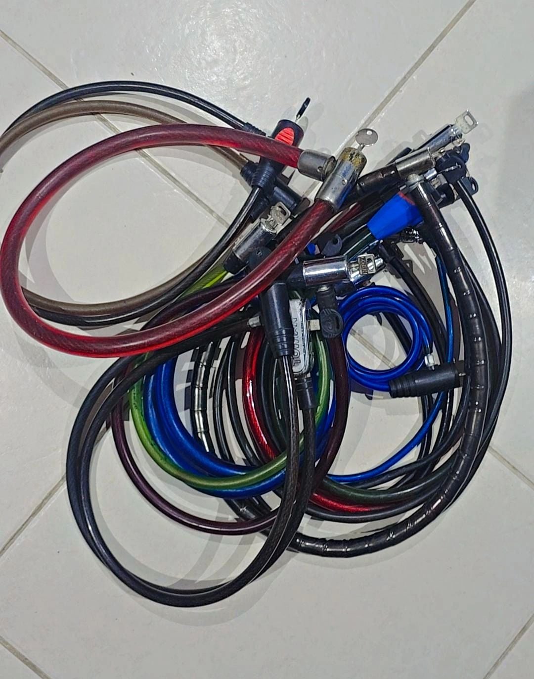 Lock For Sale 5 Qr And 10 Qr Contact 66221910 Pick Up -Al Saad - Image 1