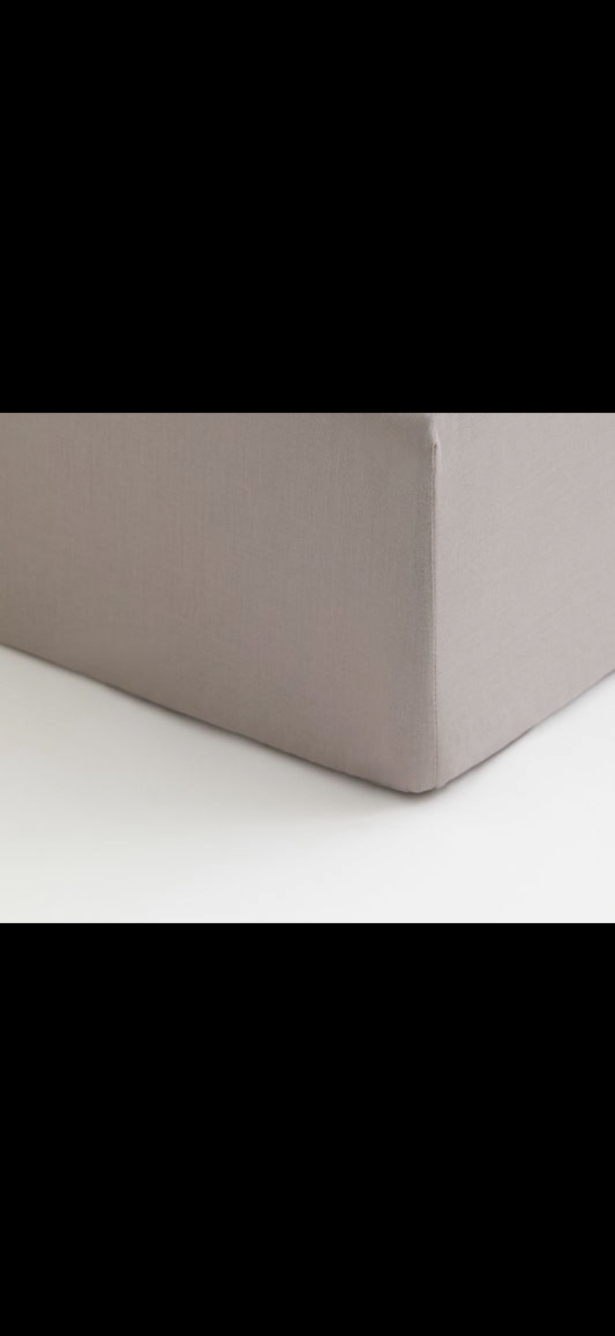 Fitted bed sheets and pillow covers - Image 7