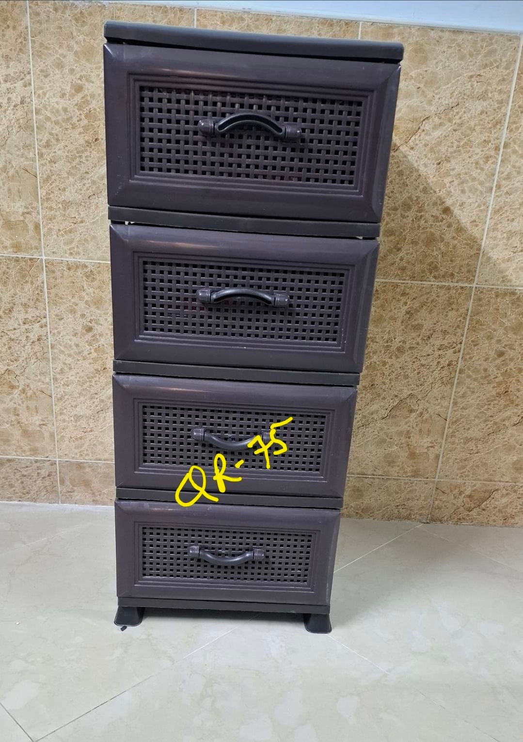 Daily use Furniture and decor  - Image 8