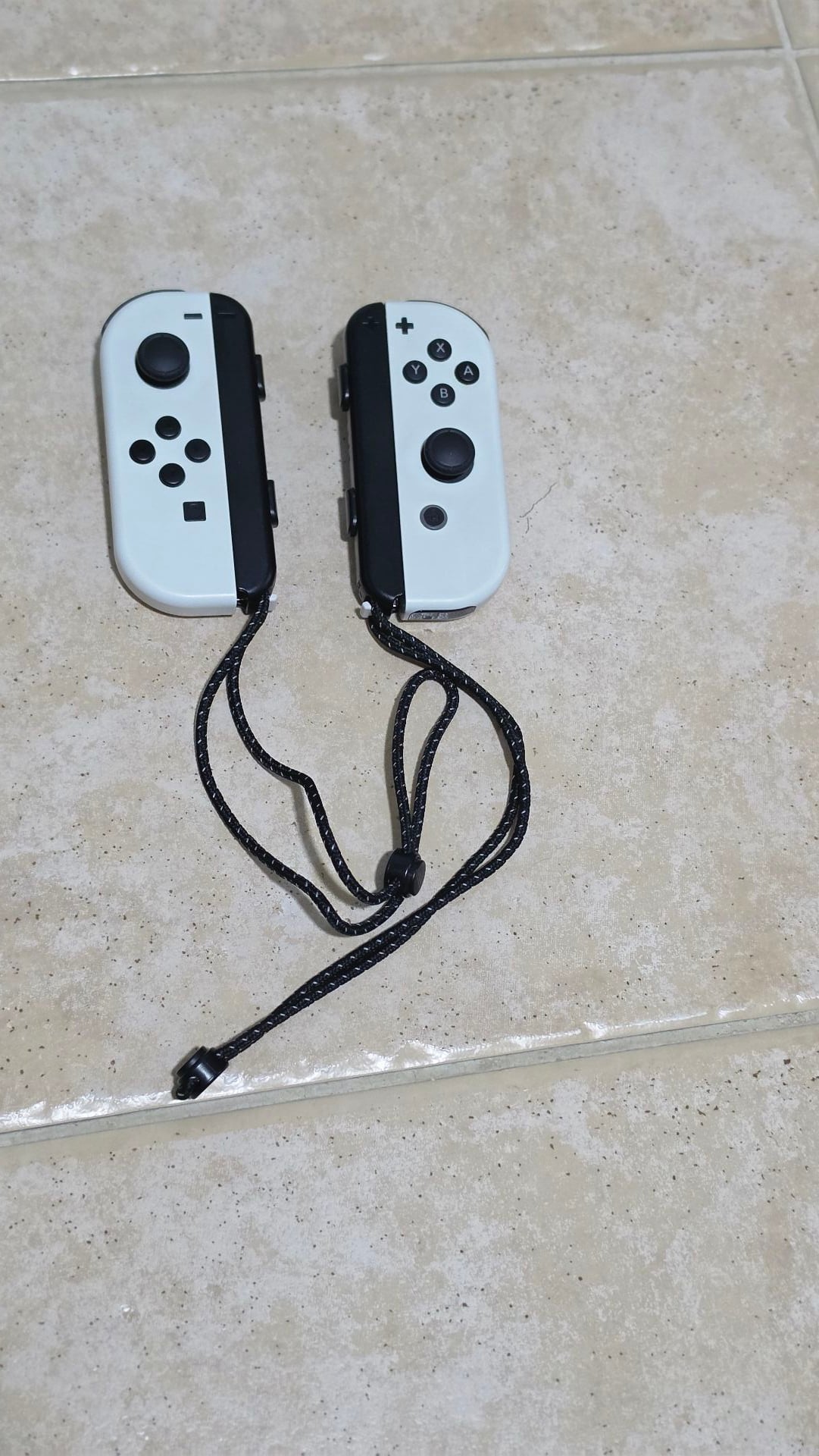 Nintendo switch 1 oled (console with dock ,box,and original accessories) - Image 4