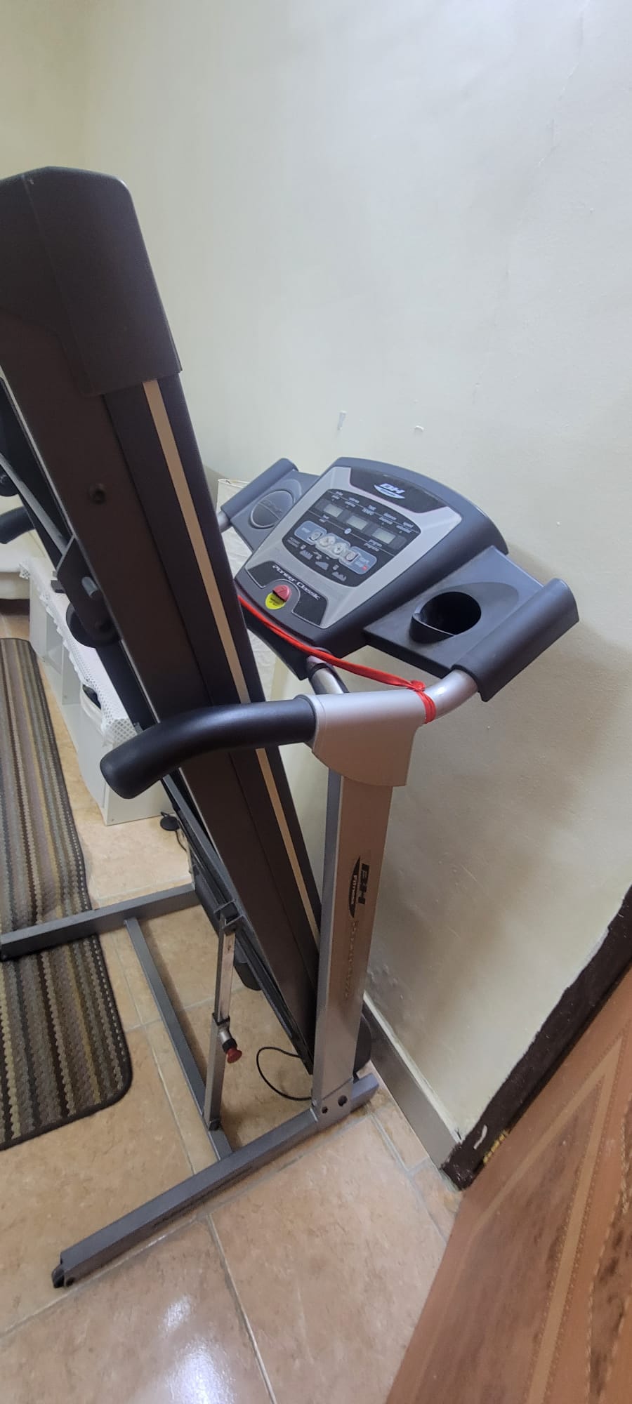 BH Fitness treadmill - Image 4