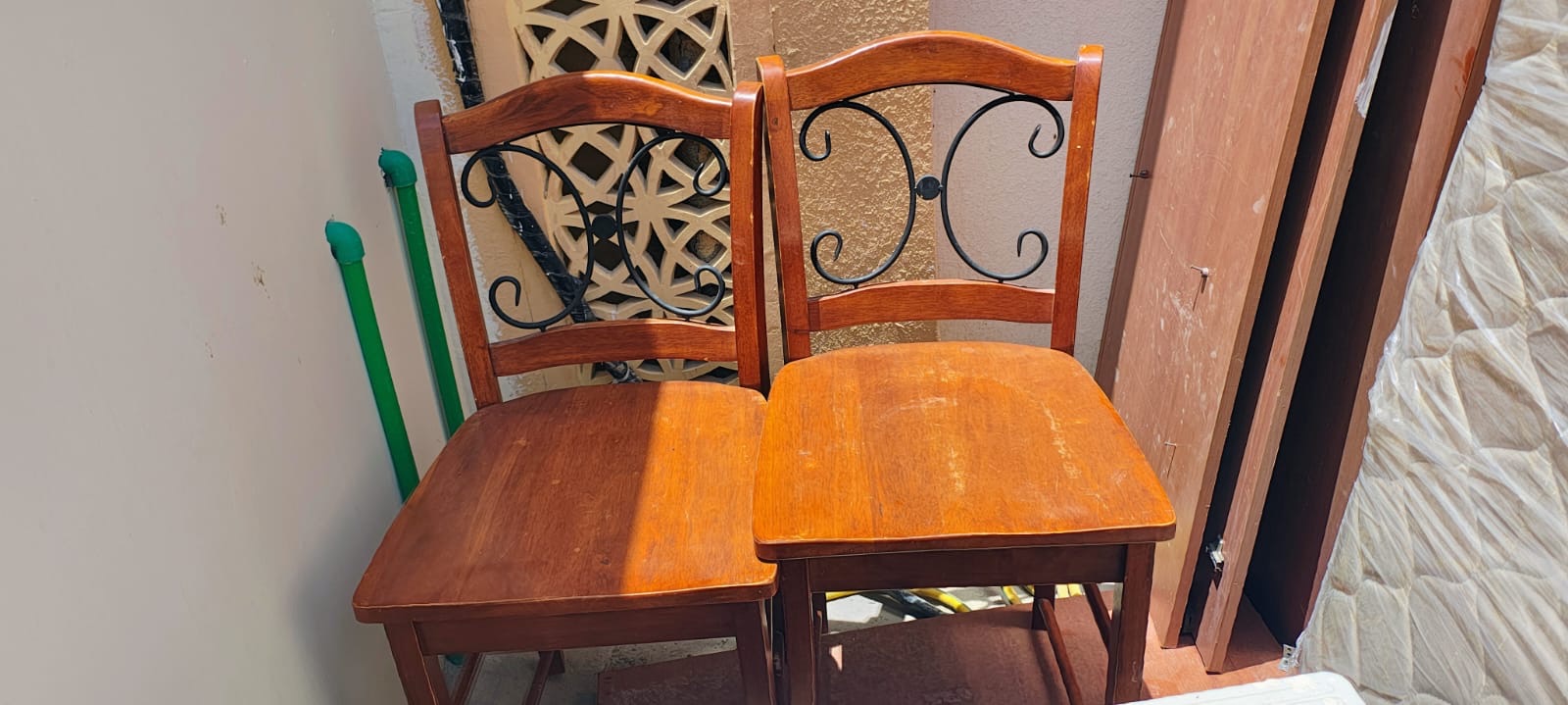 طاولة طعام مع كرسيين - Image 2