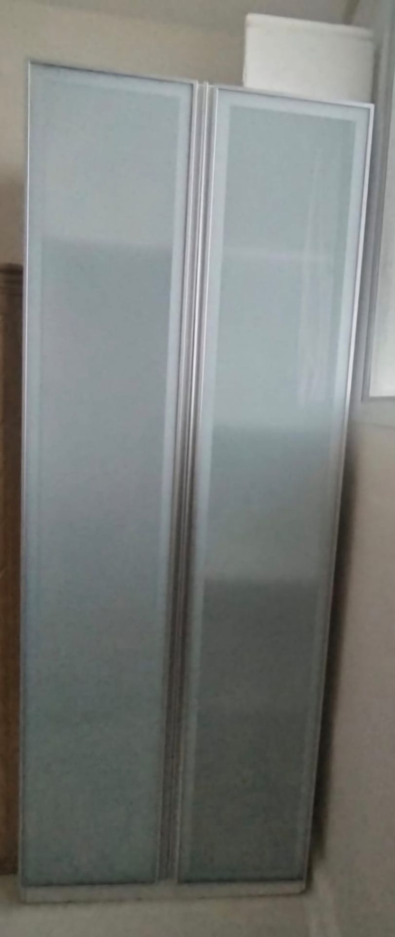 Wardrobe White tall and strong with glass doors - Image 2
