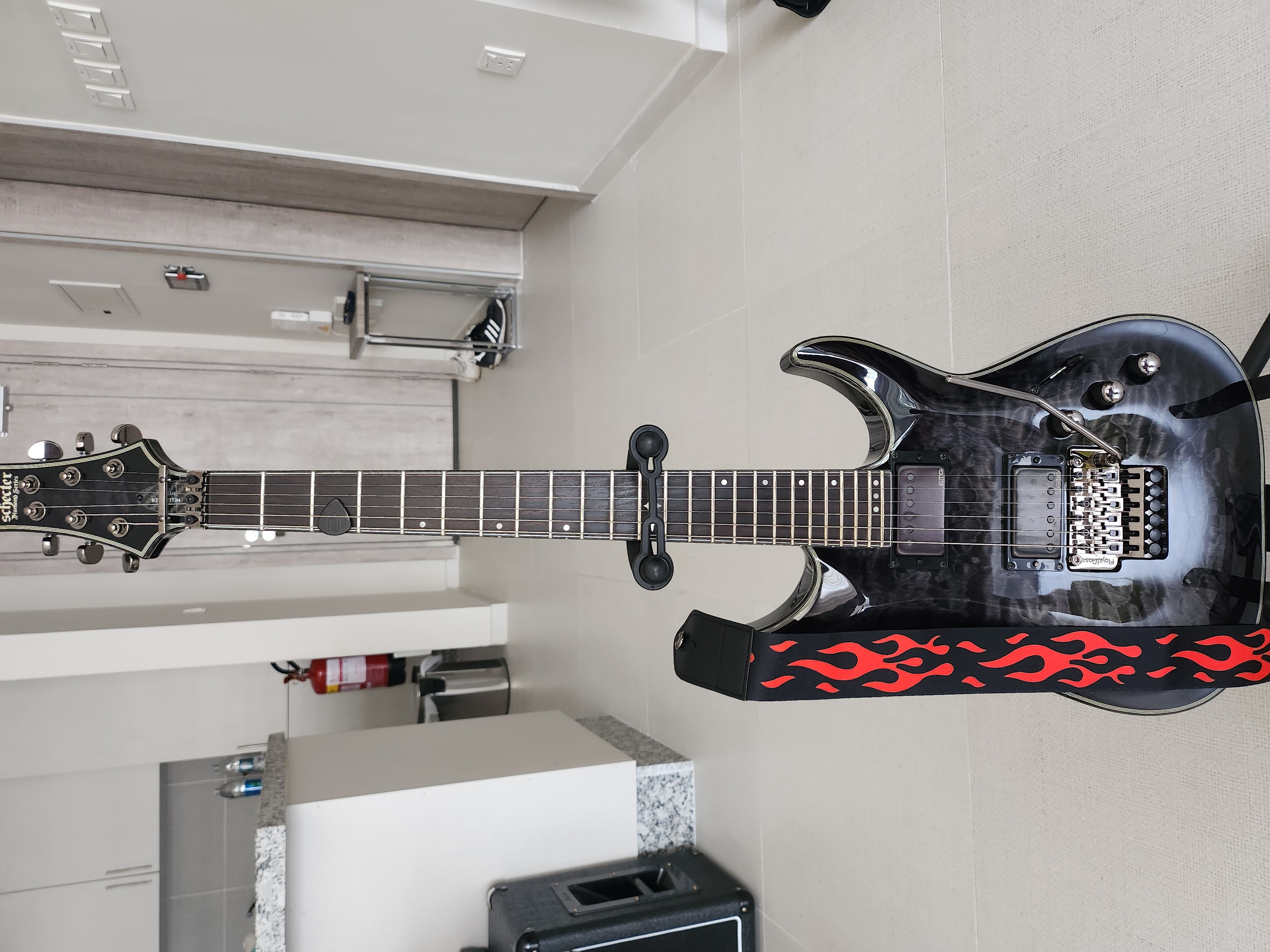 Schecter Hellraiser C1 FR - Image 2