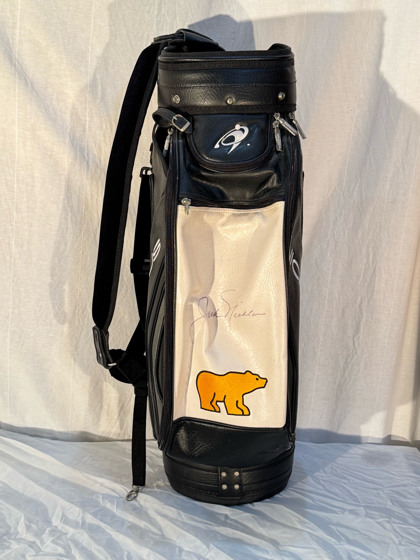 Trade/Buy Jack Nicklaus Signed Golf Bag -A Piece of Golf History - Image 5