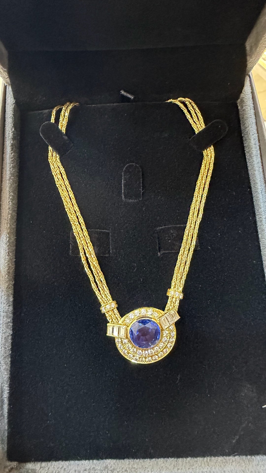 Rare Blue Ceylon Sapphire Necklace - Image 2