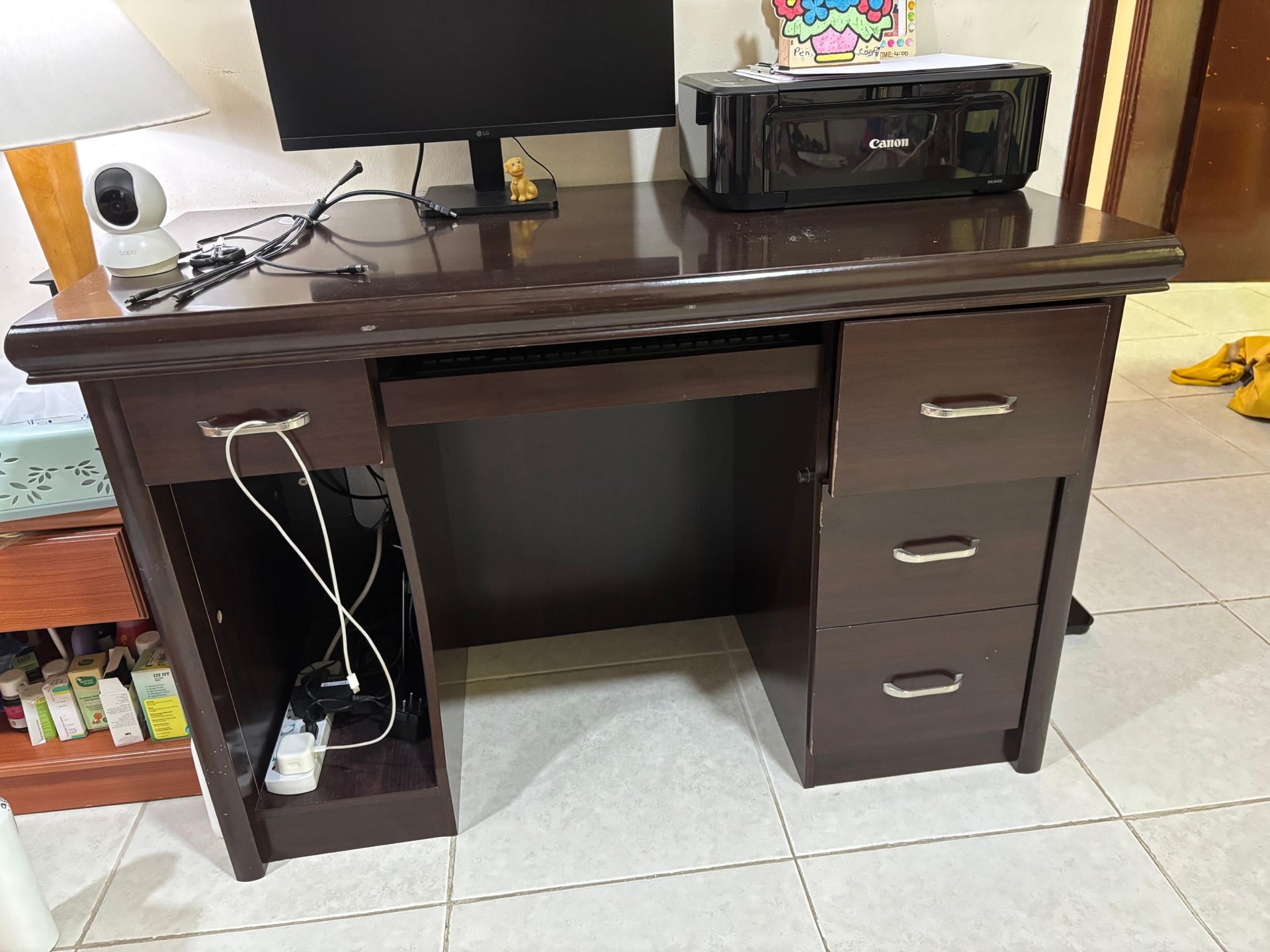 Computer desk - Image 1