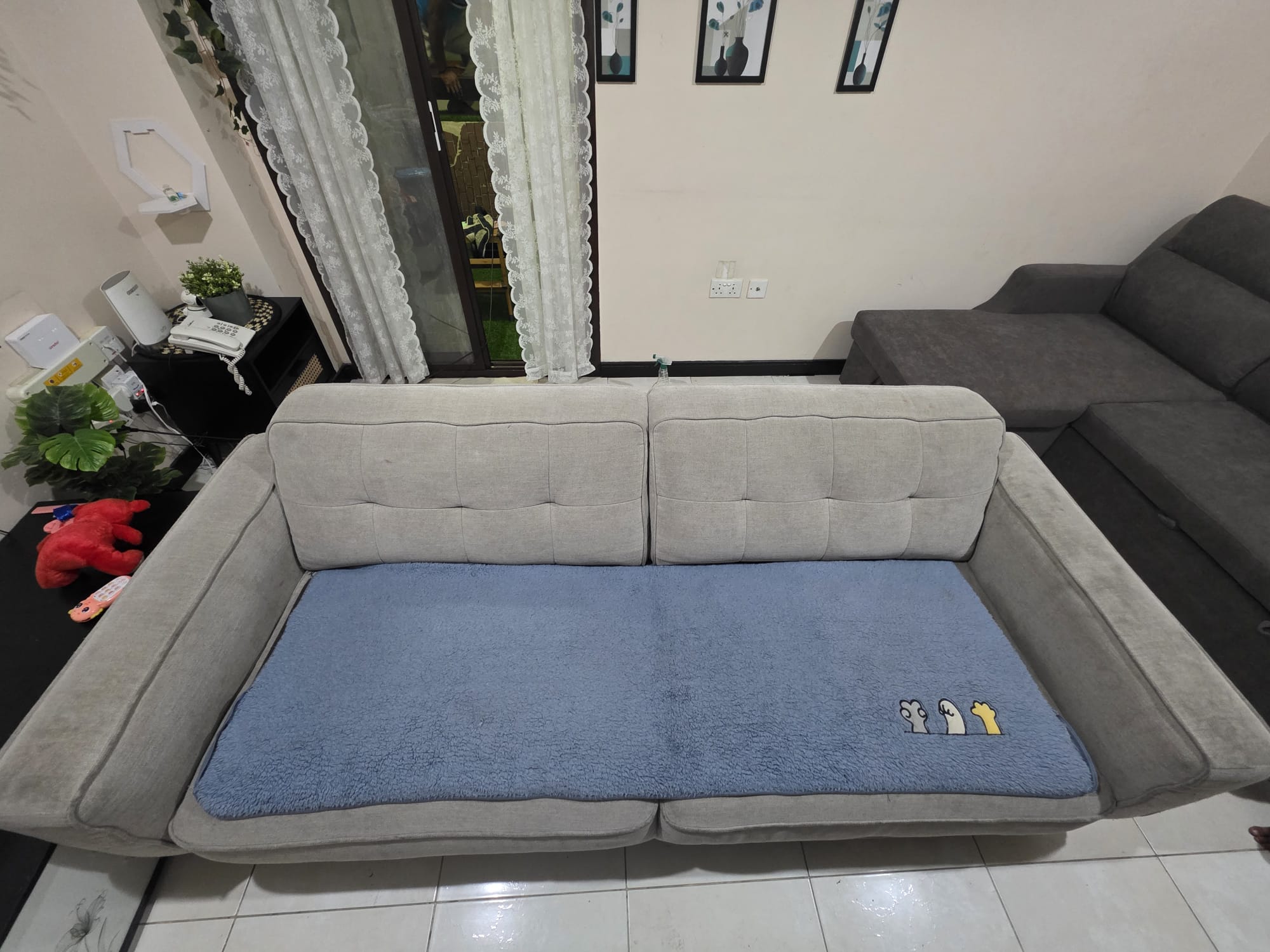 3 seater sofa from Home center - Image 2
