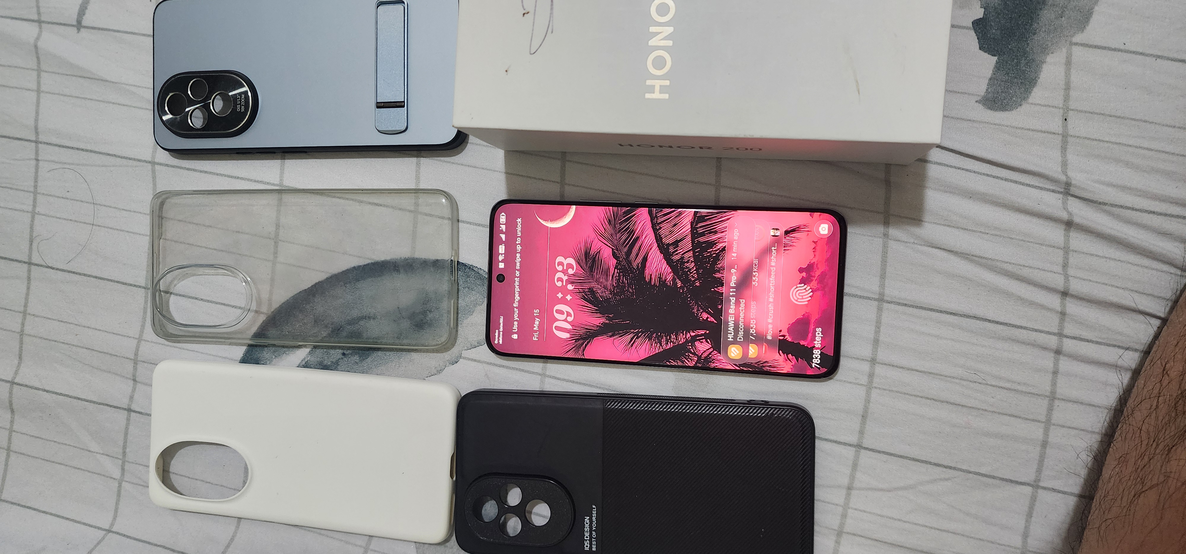 For Sale Honor 200 with box, receipt and freebies  - Image 3