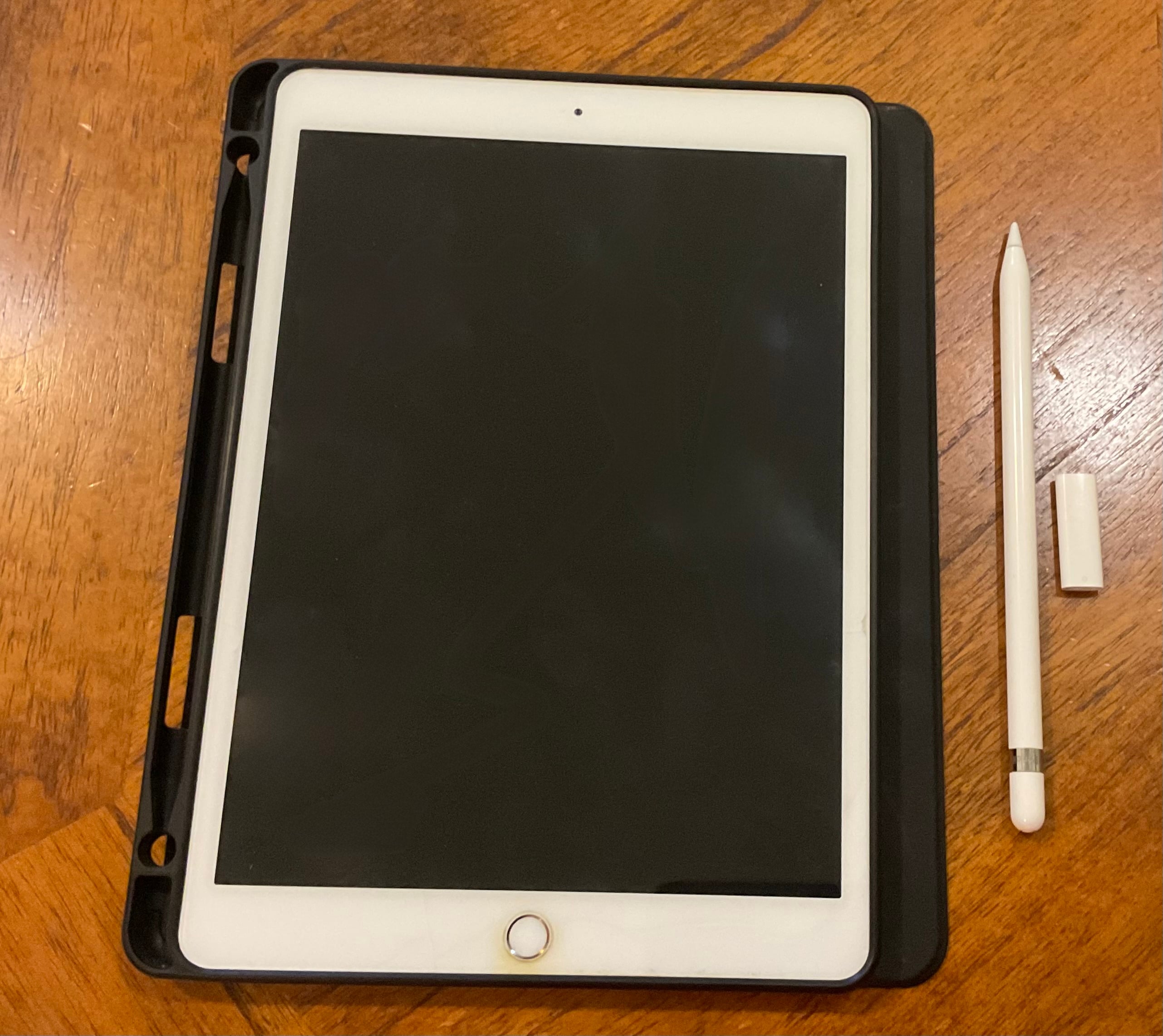 iPad 7th gen + 1st gen apple pencil + Cover + charger - Image 1