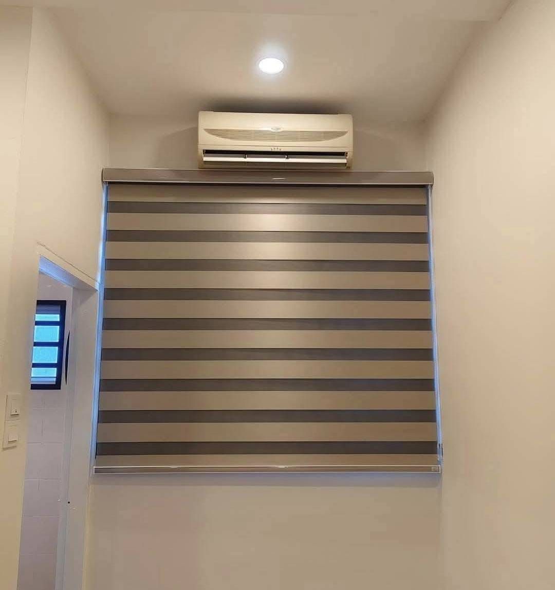 Roller curtain  - Image 5