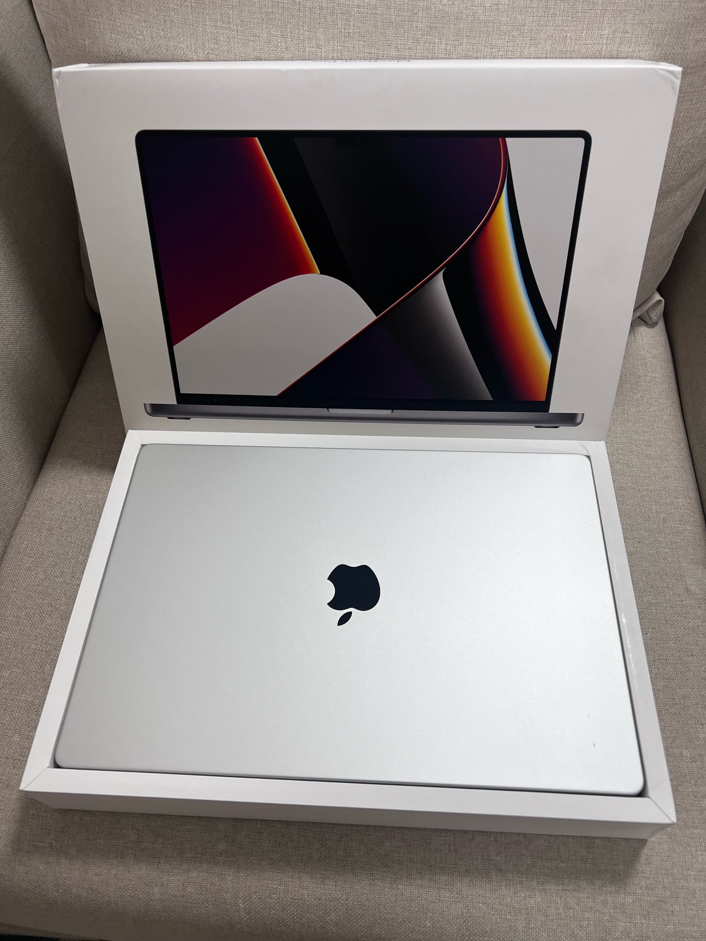 Apple M1 Max 64 1TB 100%  - Image 1