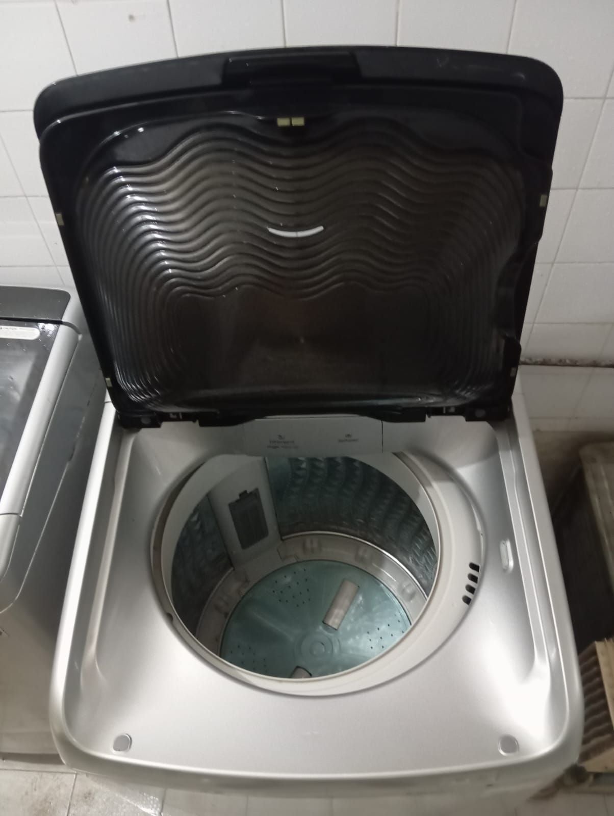 Washing machine for sale Samsung 13 kilo Call 30505012  - Image 3