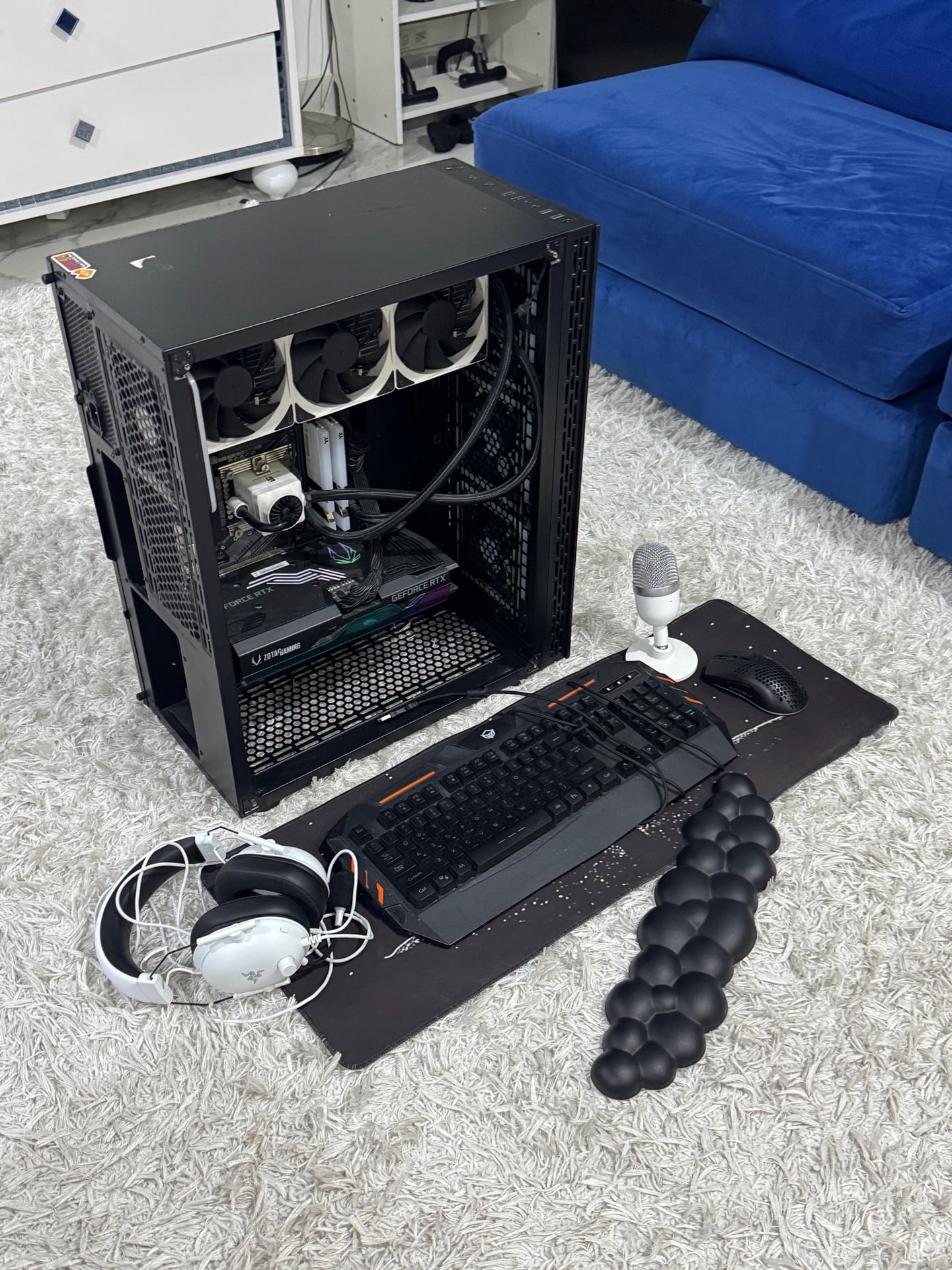 Gaming pc with all its accessories  - Image 4