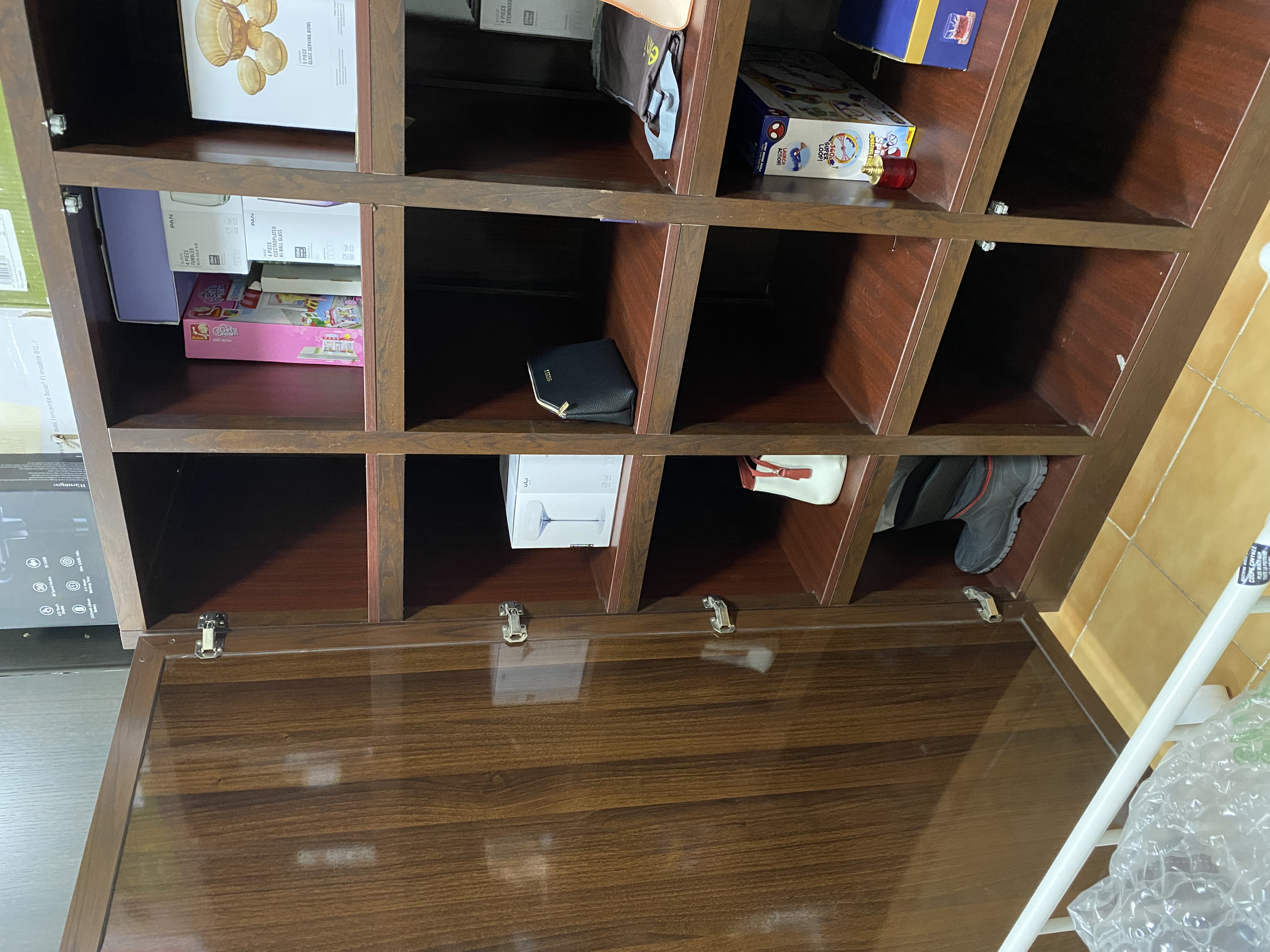 Storing cupboard like new - Image 4