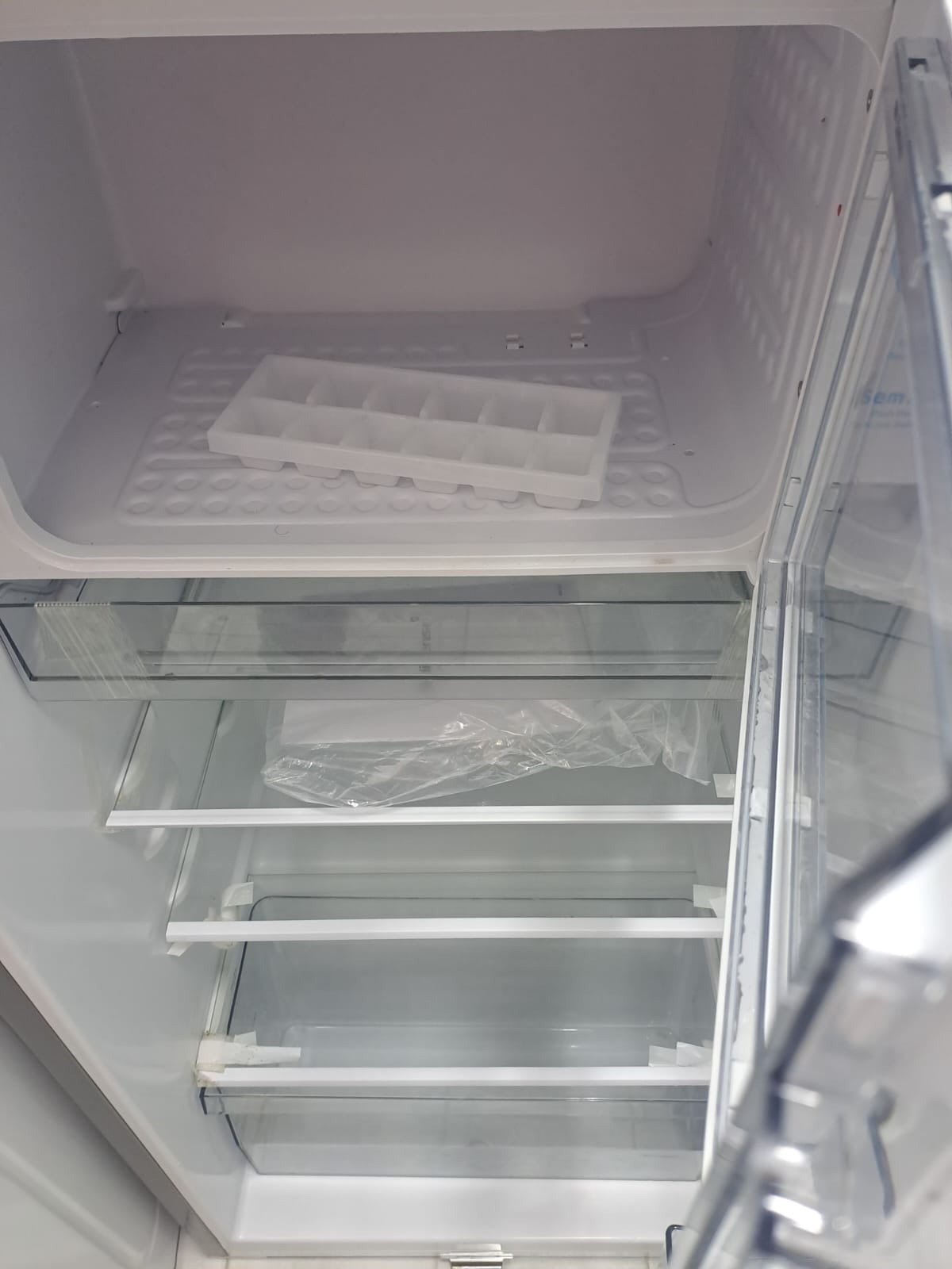 Hisense 31 kg Fridge grey color for sale - Image 5