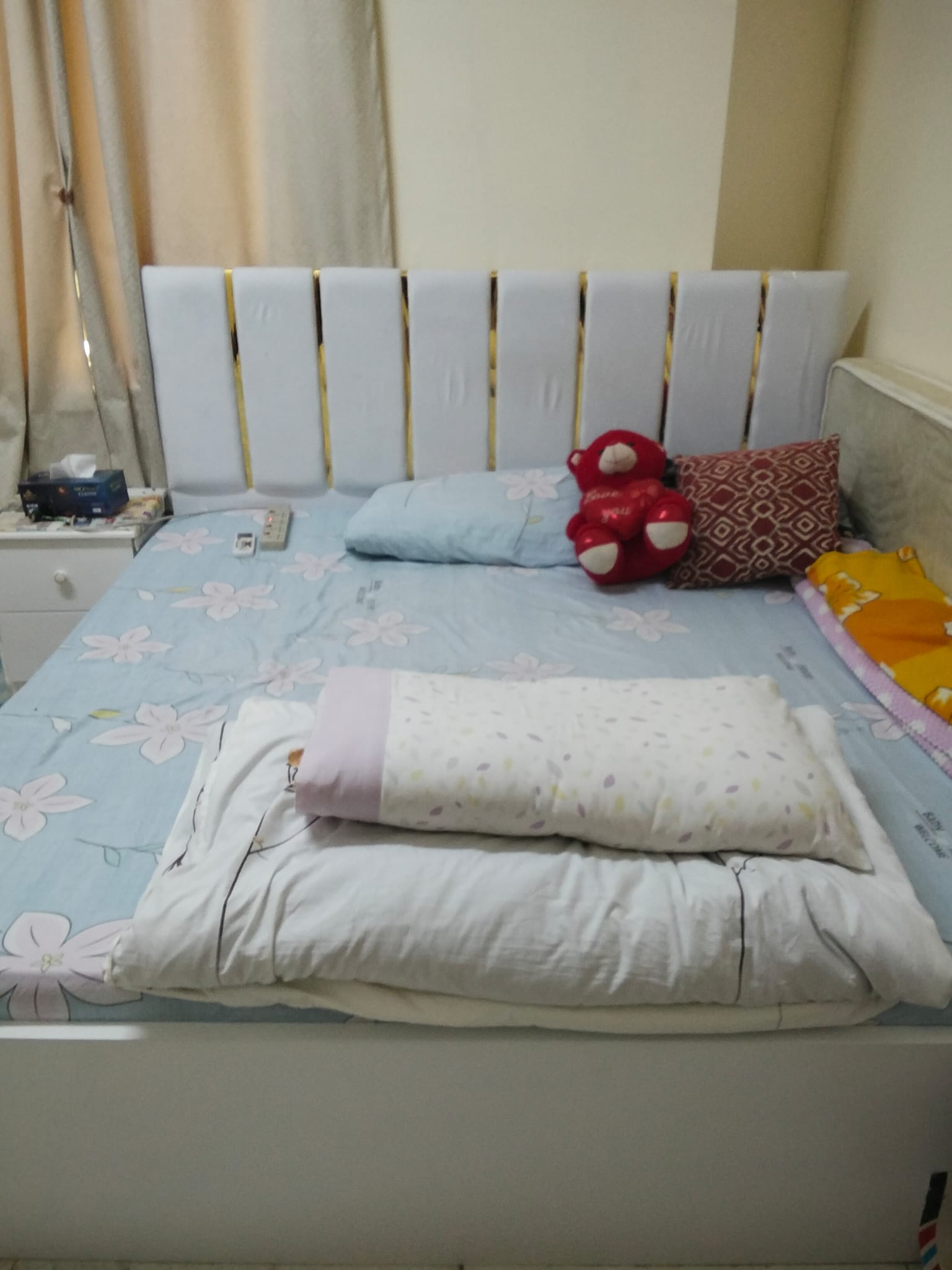 Household furniture for sale - Image 1