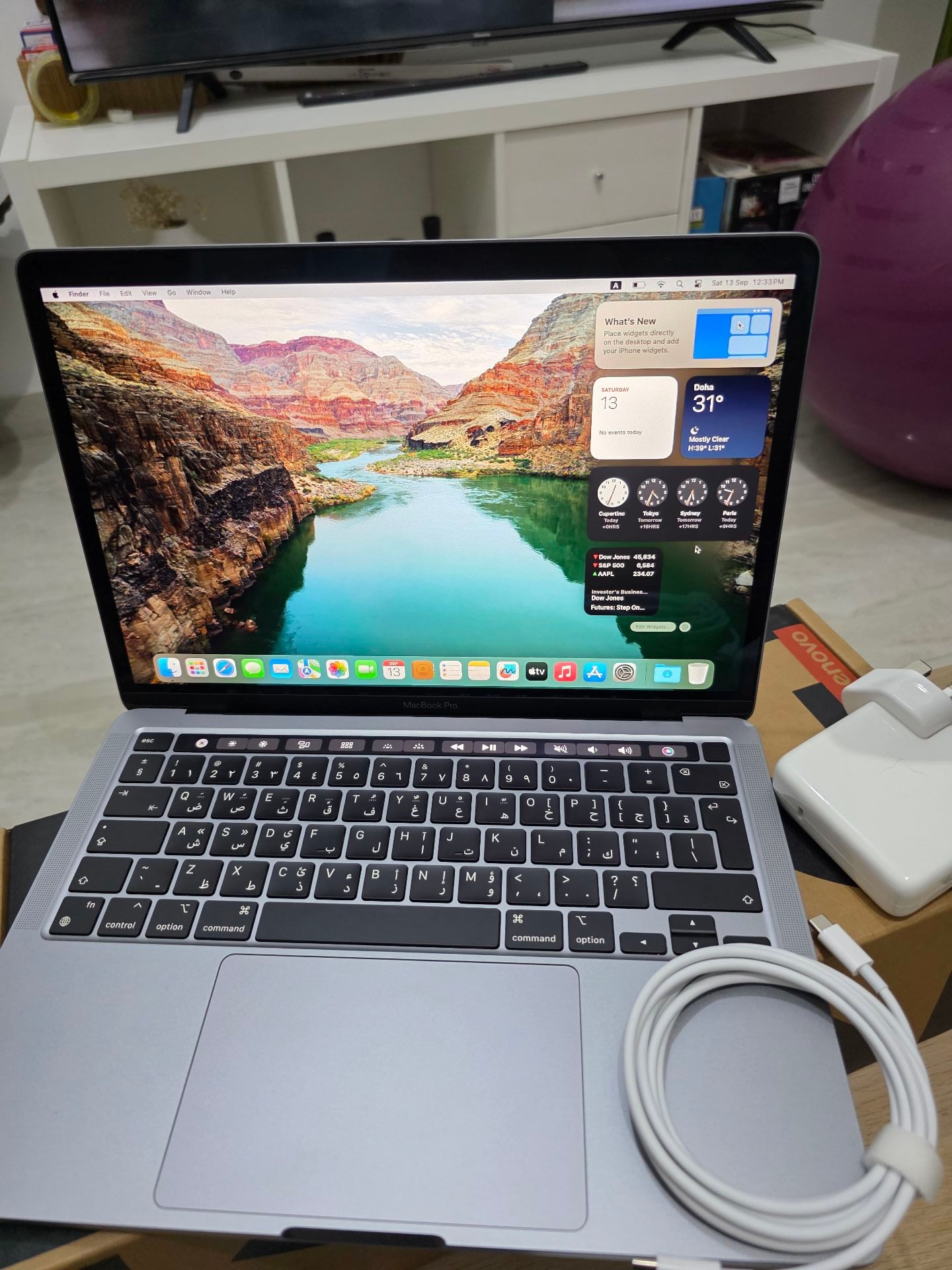 13" Macbook Pro M2 8/256Gb Gray  - Image 3