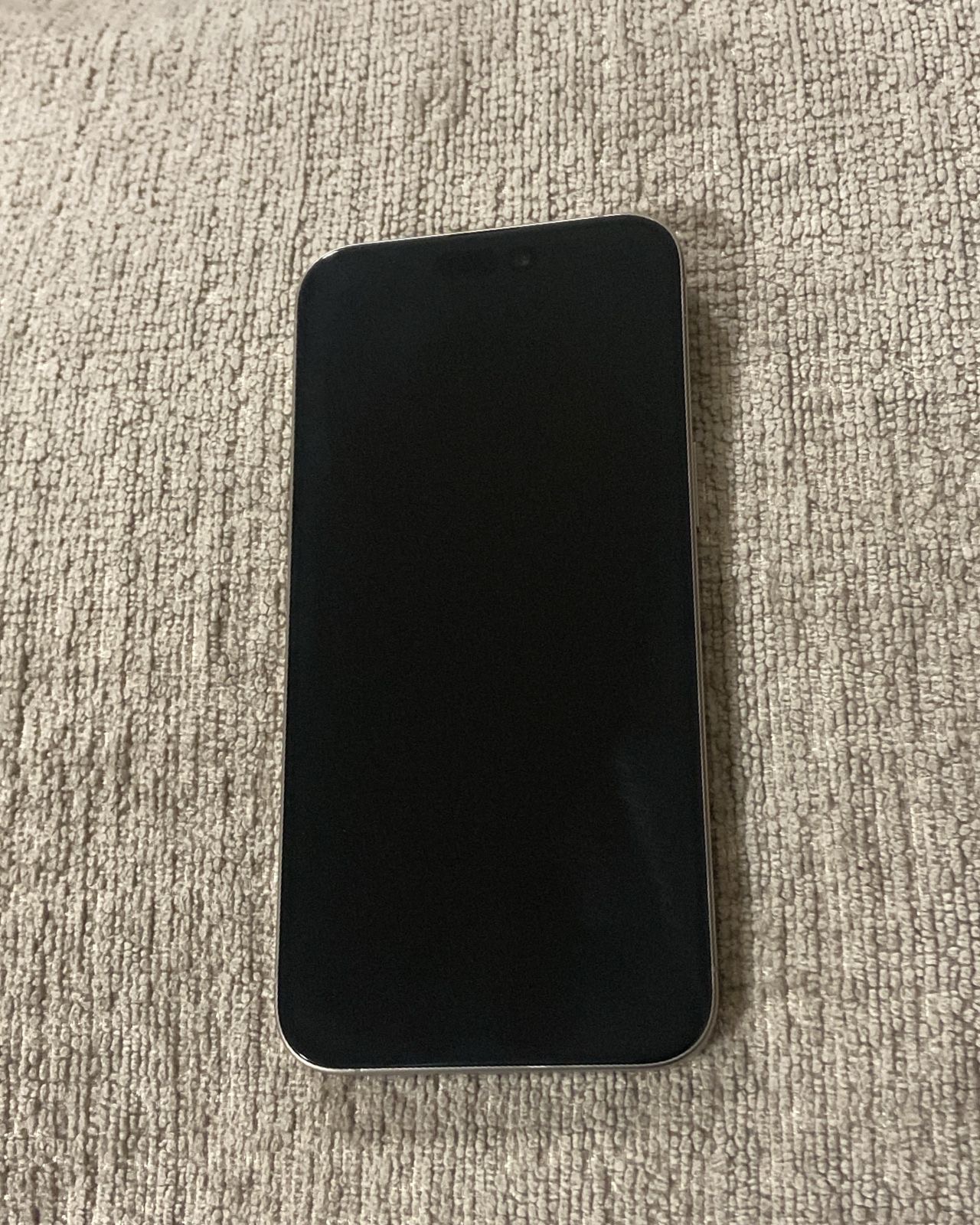 iPhone 15 Pro Max - Image 2
