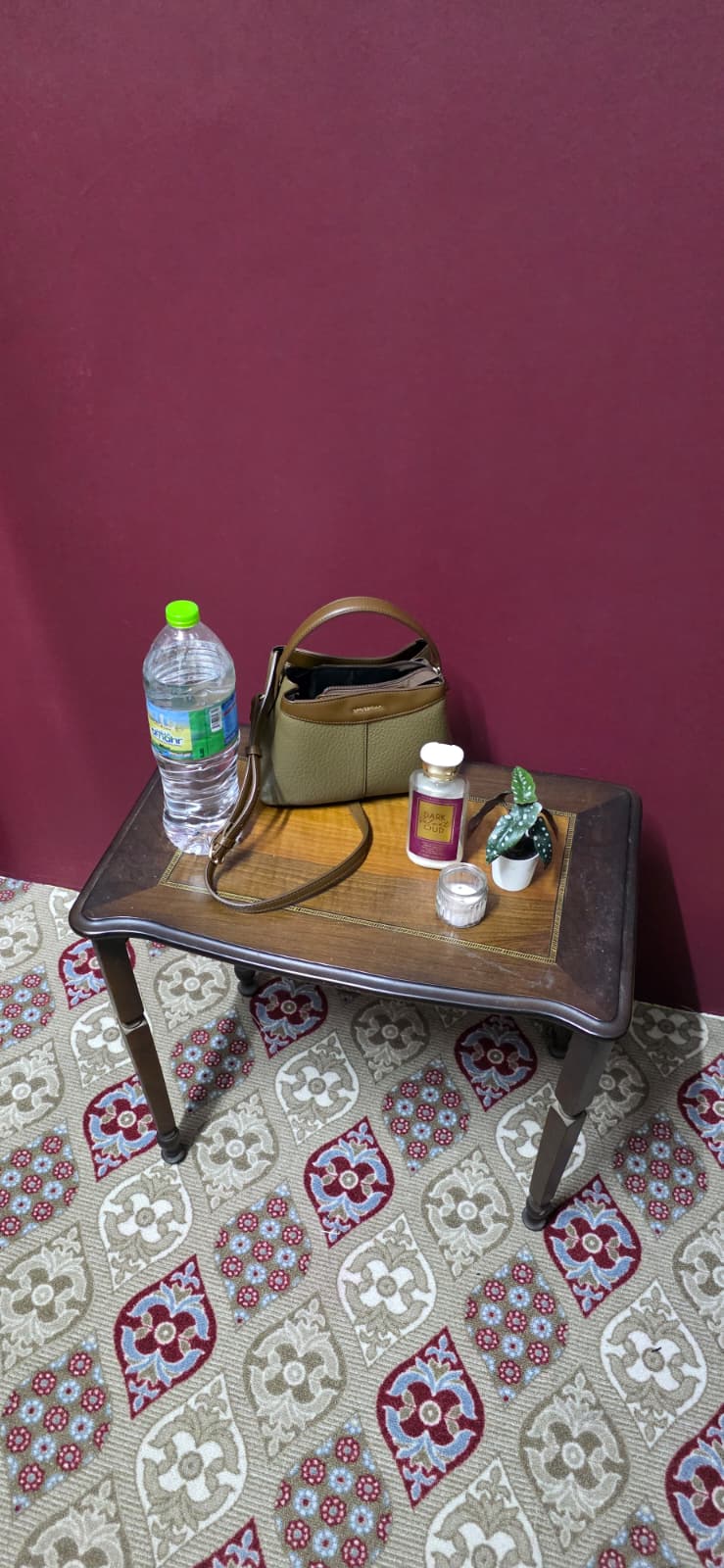 Antique small Table - Image 1