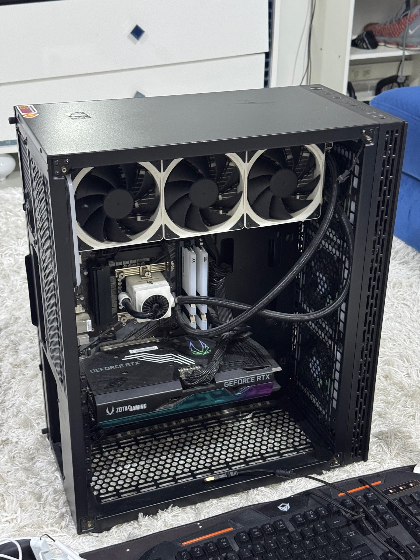 Gaming pc with all its accessories  - Image 2
