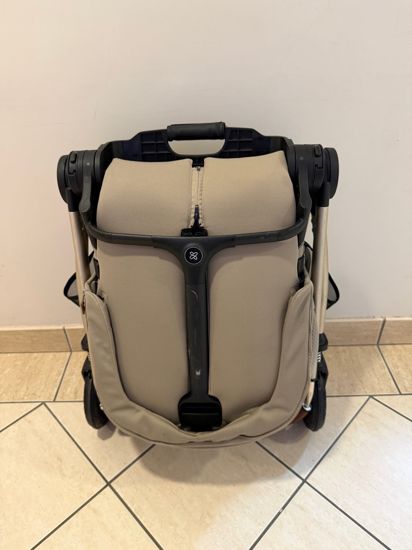 Fancy SilverCross kids trolley  - Image 5
