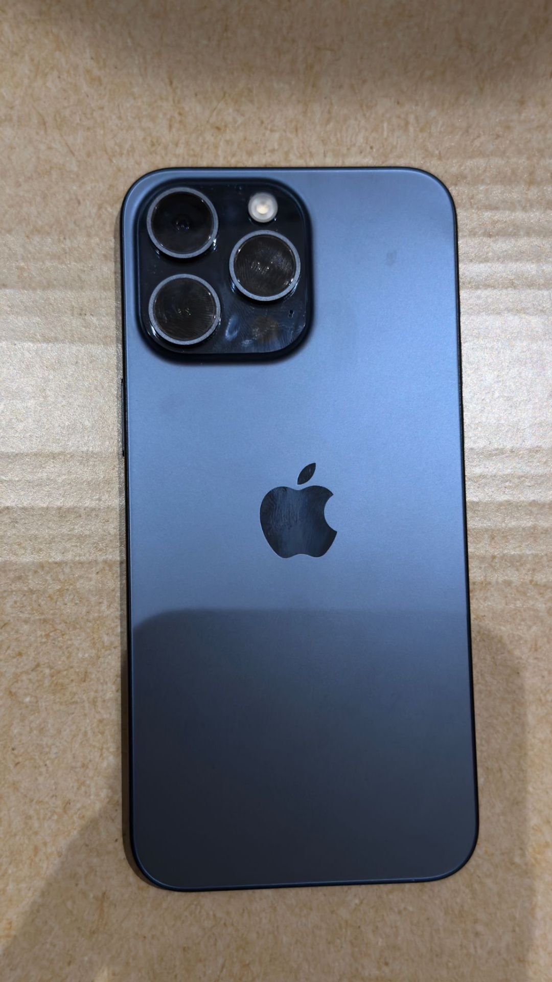 Iphone 15pro max 1tb  - Image 3