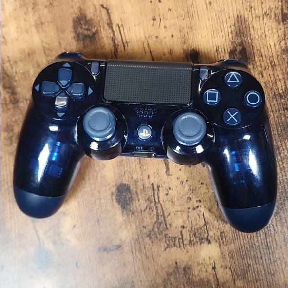 Sony Playstation 4 controllers - Image 2