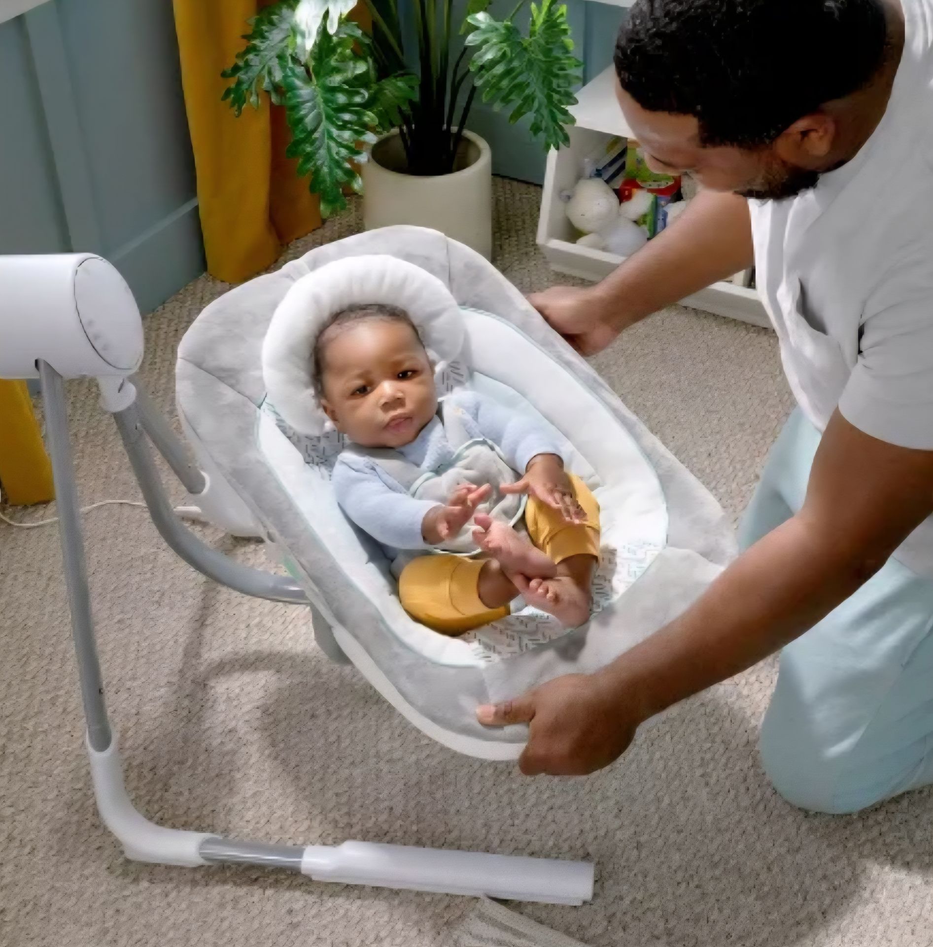 Baby swing - Image 2