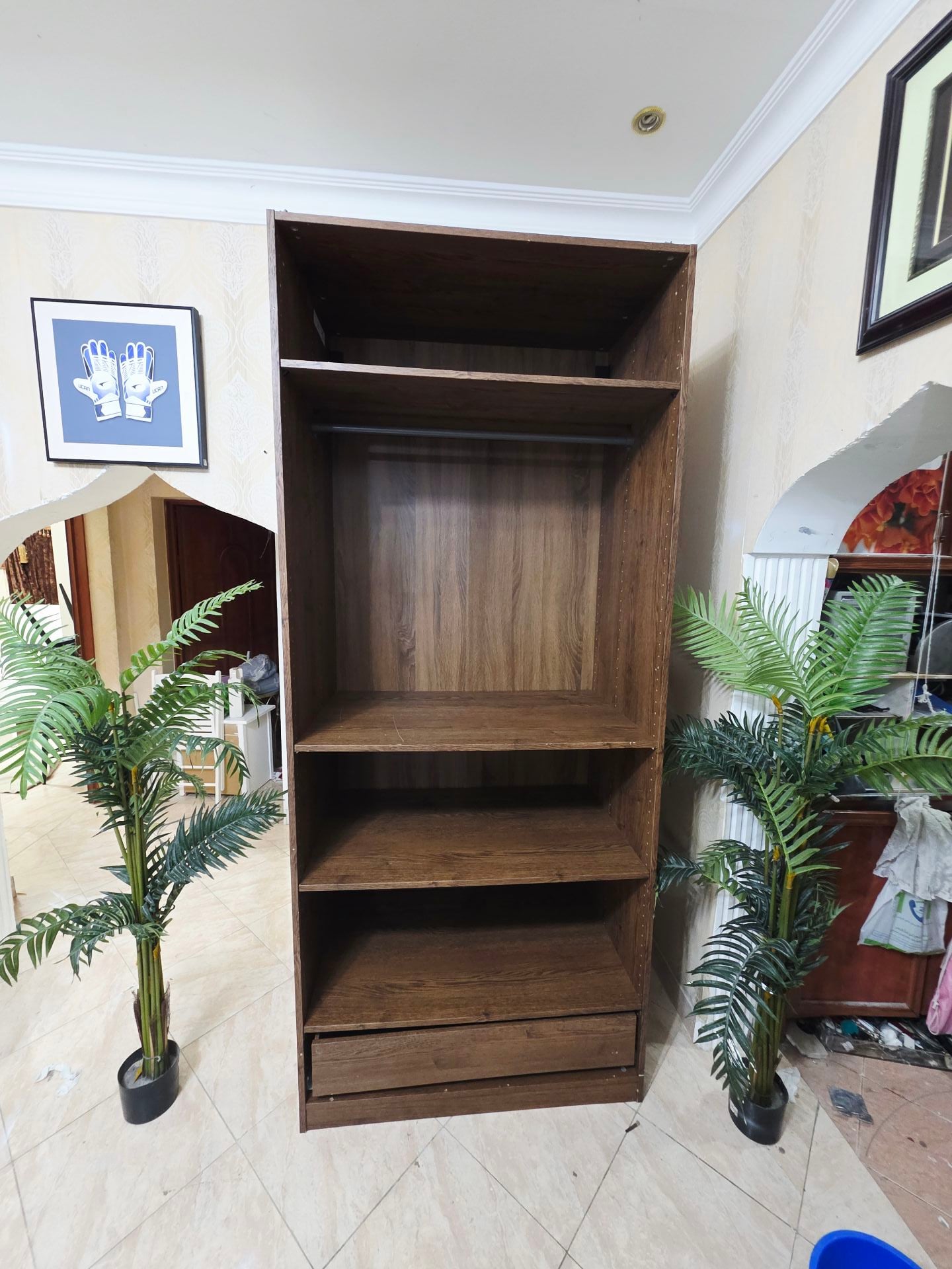2 Door cabinet  - Image 2