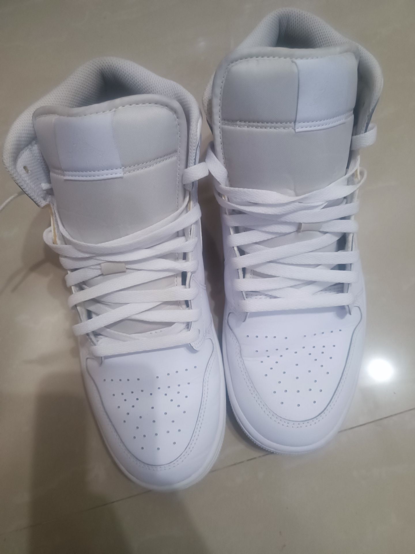 Air Jordan Nike 44 bought in the USA just like new  - Image 2