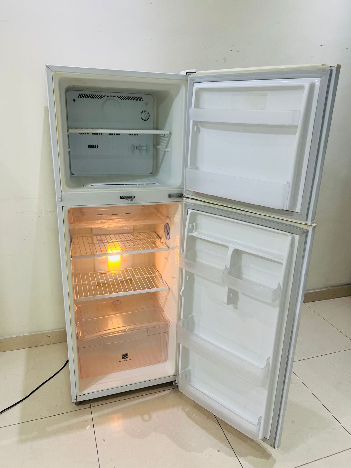 Fridge and washing machine for sale  - Image 2