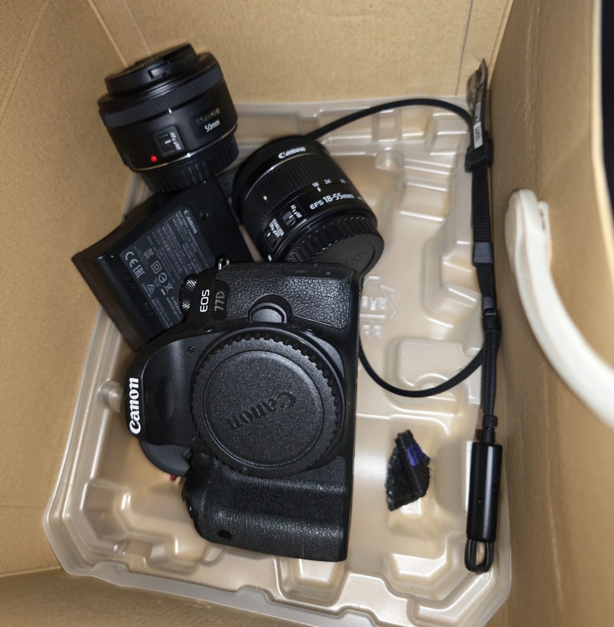 Canon 77D - Image 1