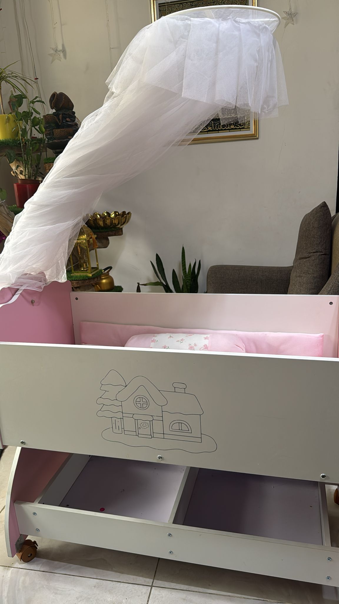 Baby Cradle and cot with wheels مهد الطفل وسرير مع عجلات - Image 4