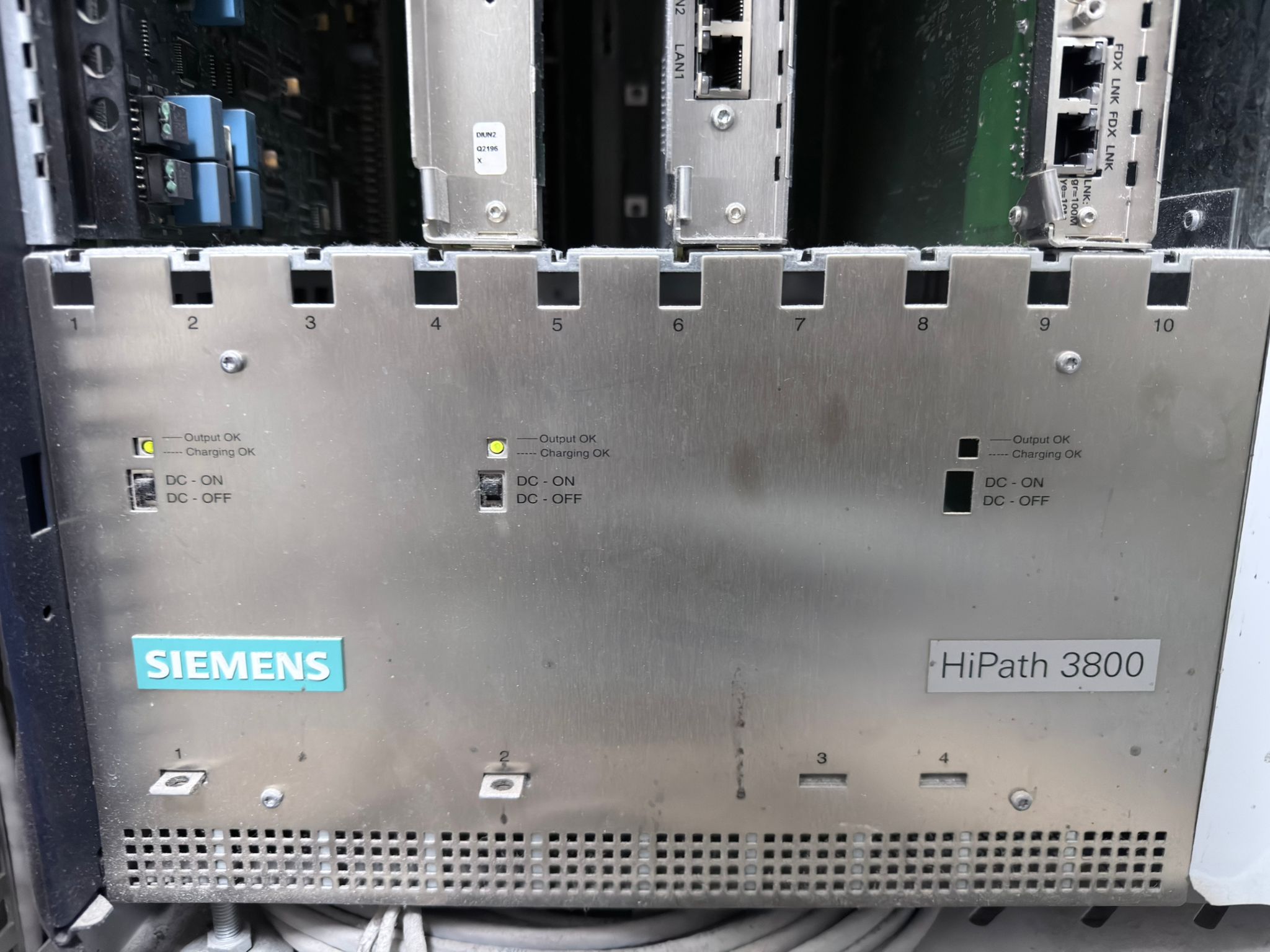 Siemens HiPath 3800 PBX Telephone System - Image 1