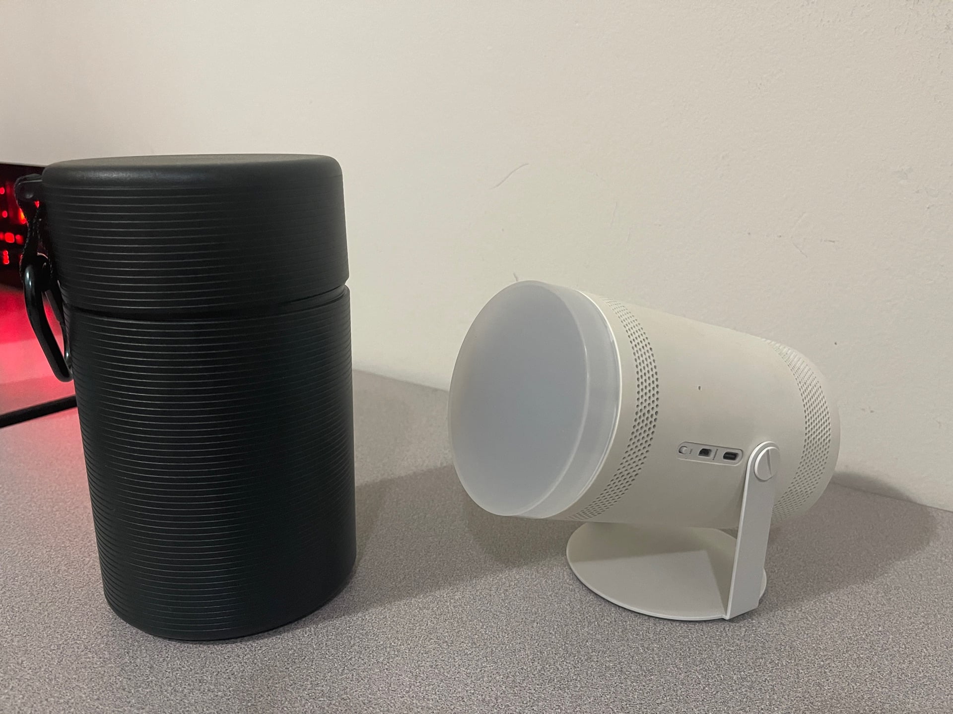 Samsung Free Style Projector  - Image 2