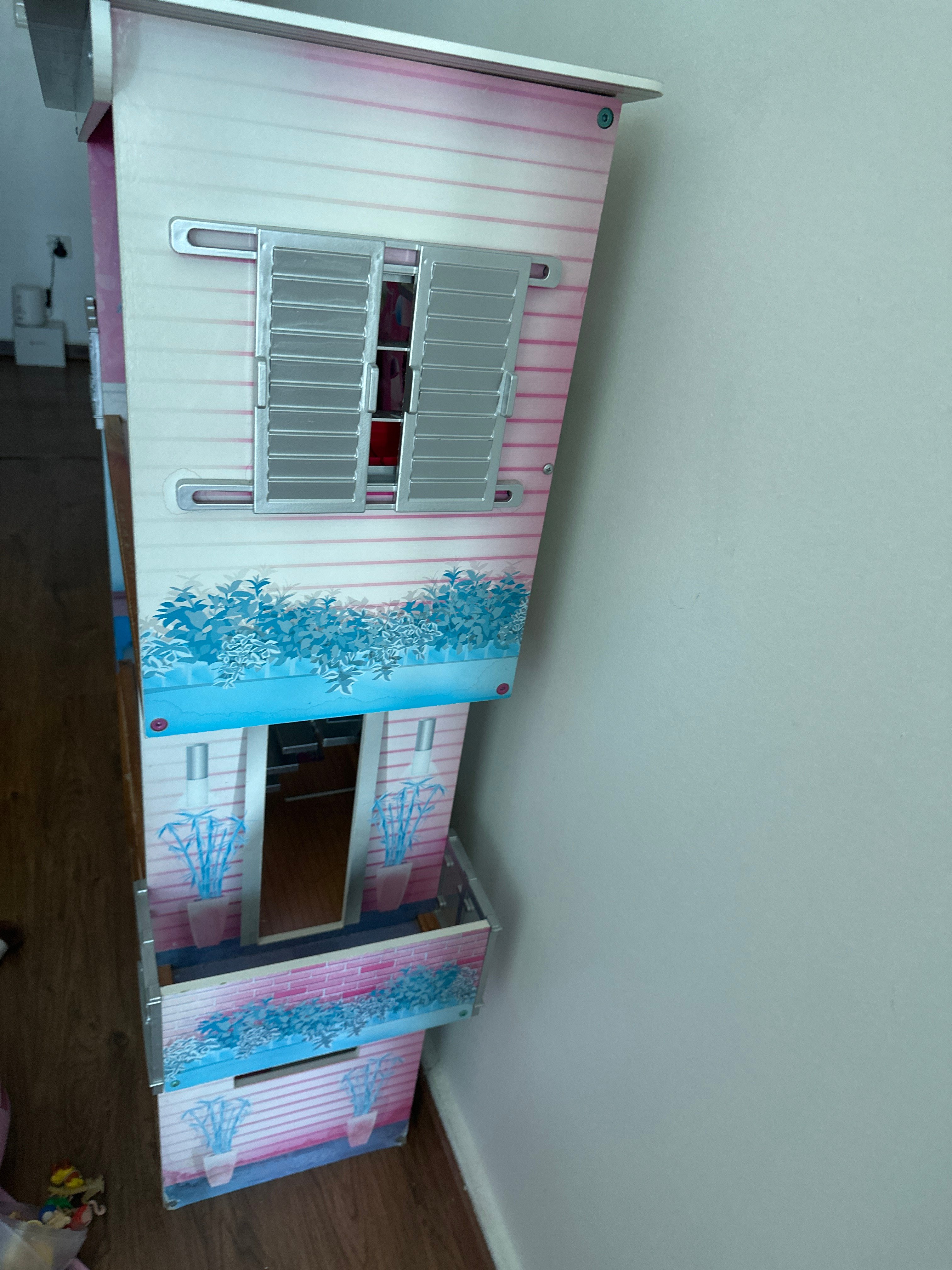 Doll house  - Image 4
