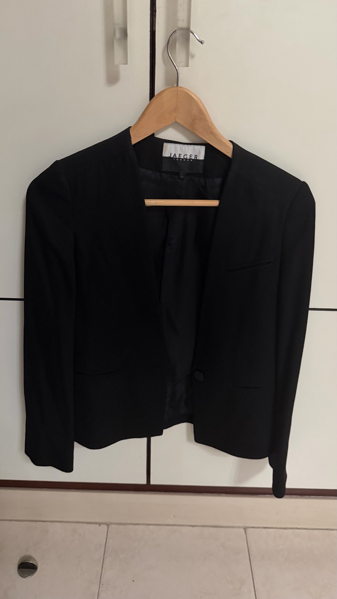 Jaeger London. Women’s Blazer. Size XS - Image 6