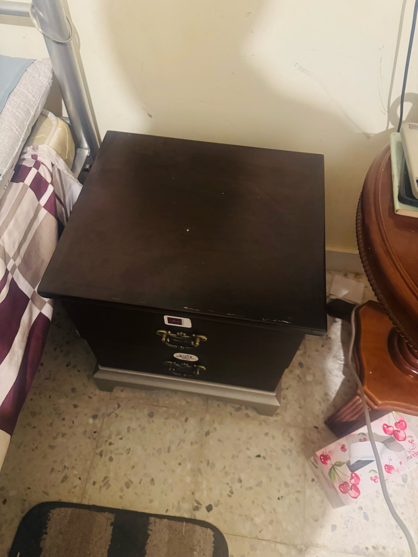 Table - Image 1