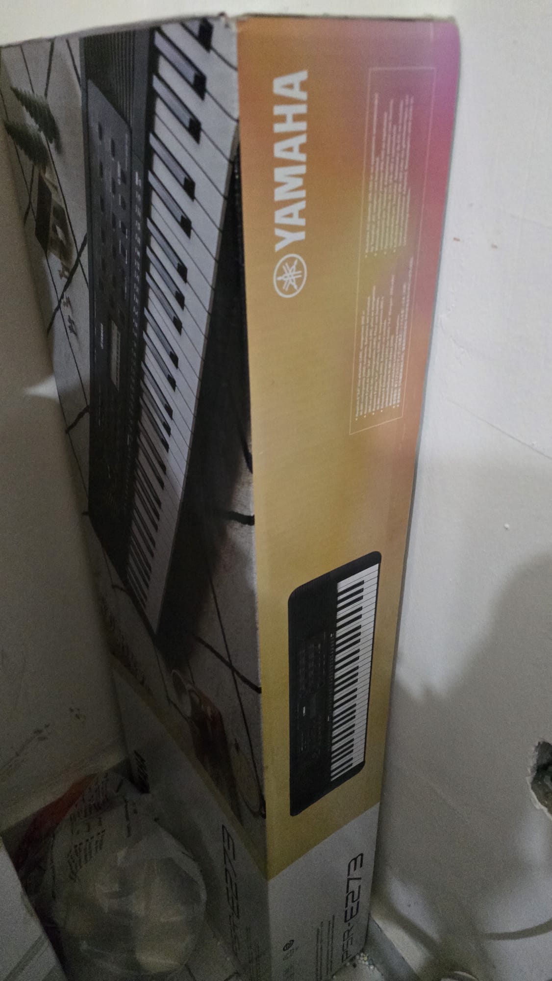 Yamaha Portable Keyboard PSR-E273 - Image 4