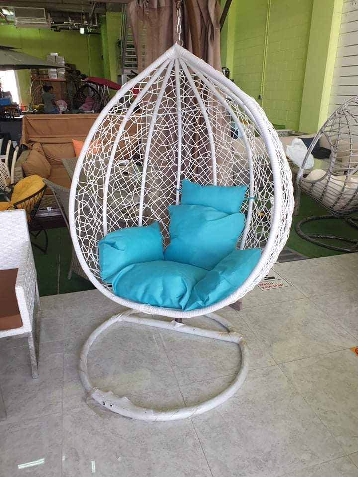 Swing chair and home crockery  - Image 6