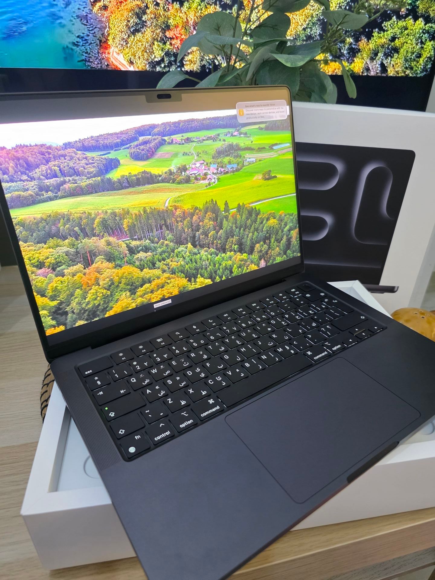 Macbook Pro M4 14 بوصة 16/1TB أسود - Image 4