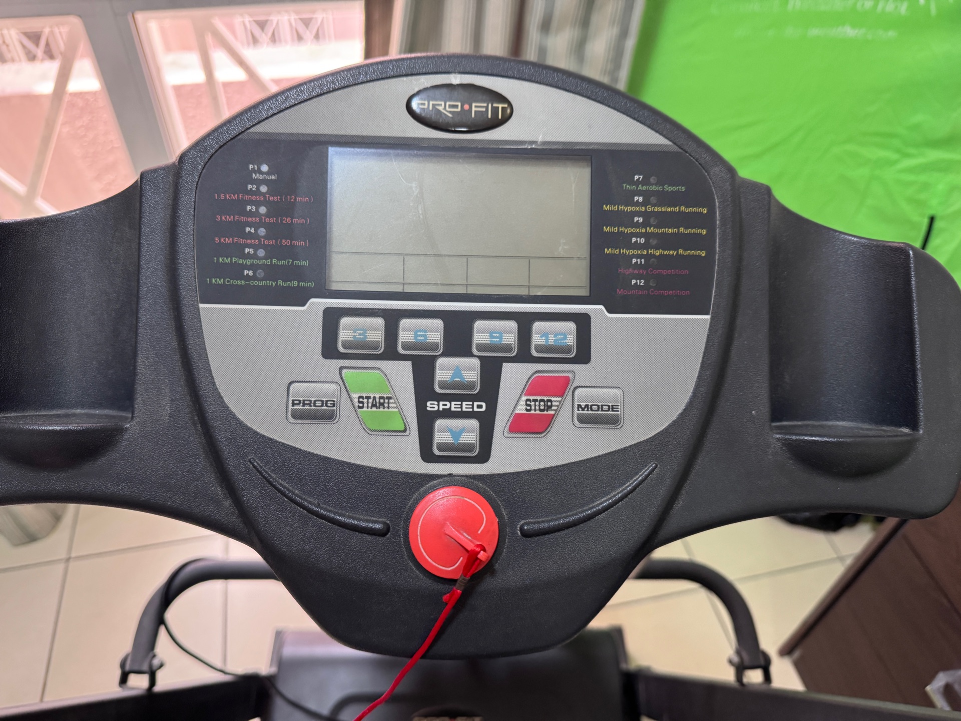 Treadmill with vibrator - Image 10